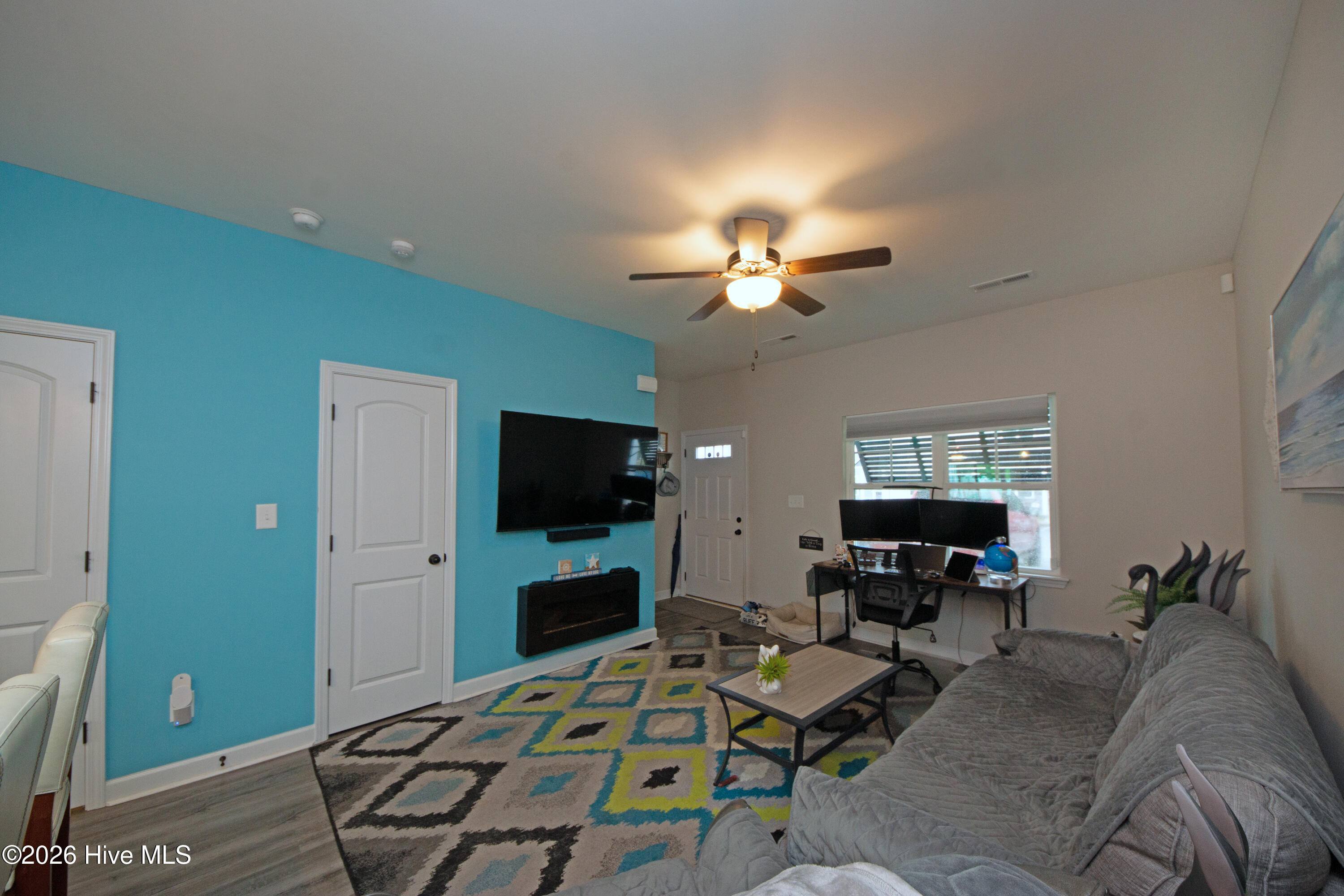 7 Catalina Circle Property Photo 9