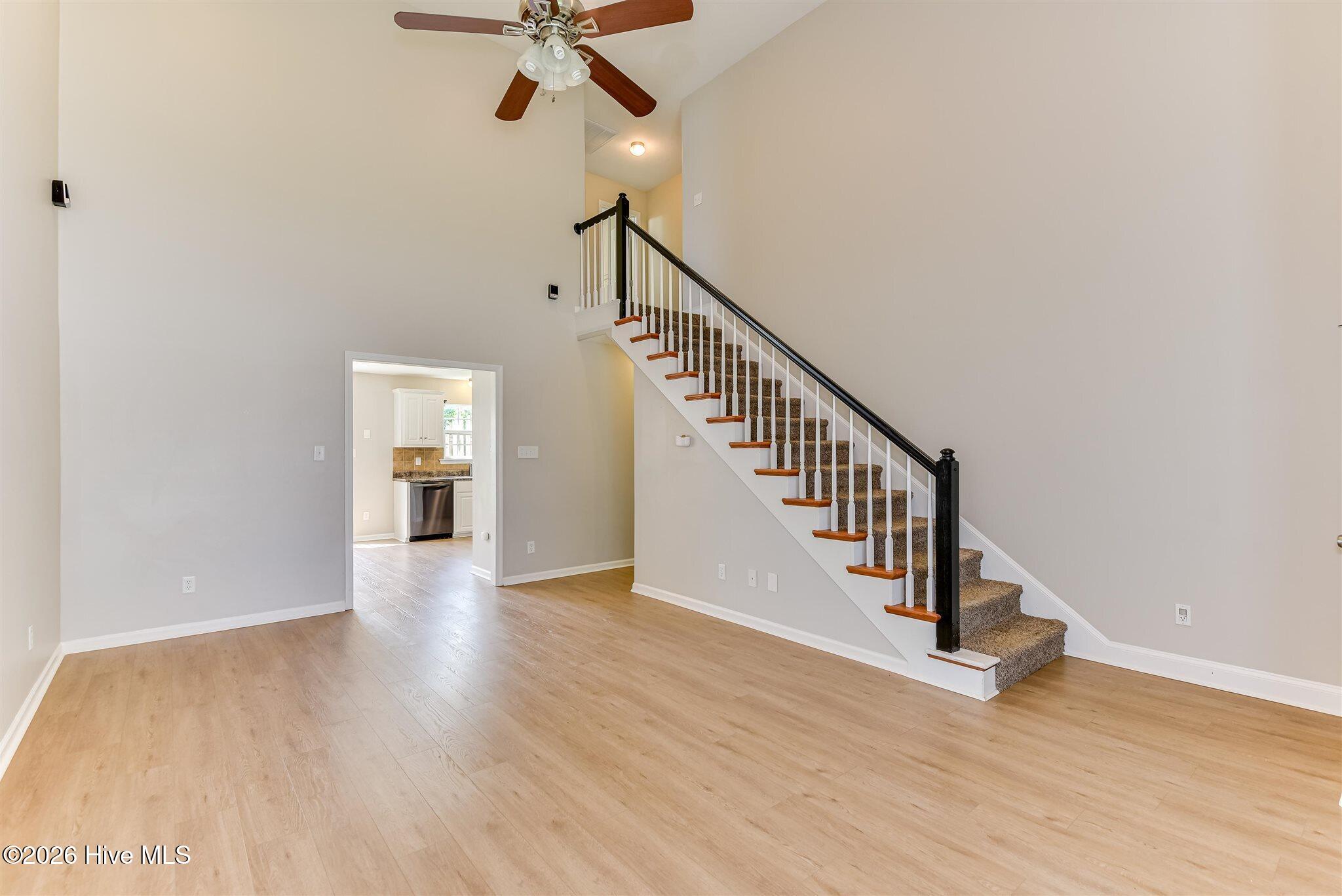 613 Dunrobin Lane Property Photo 6