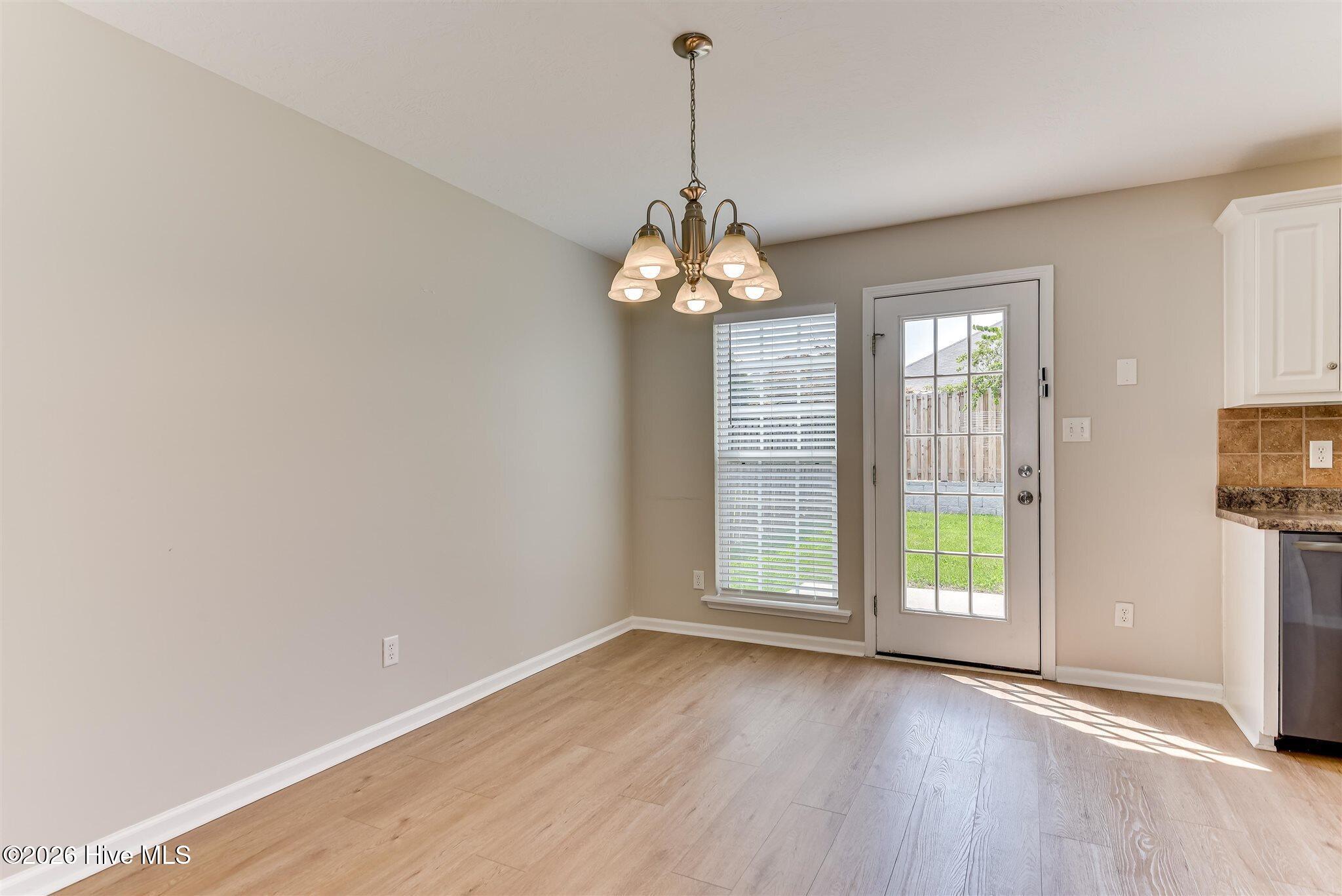 613 Dunrobin Lane Property Photo 7