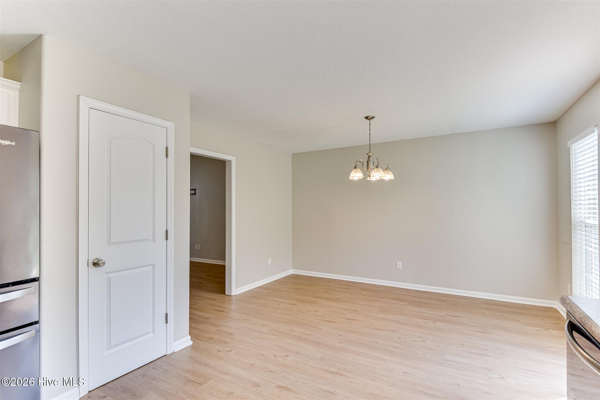 613 Dunrobin Lane Property Photo 13