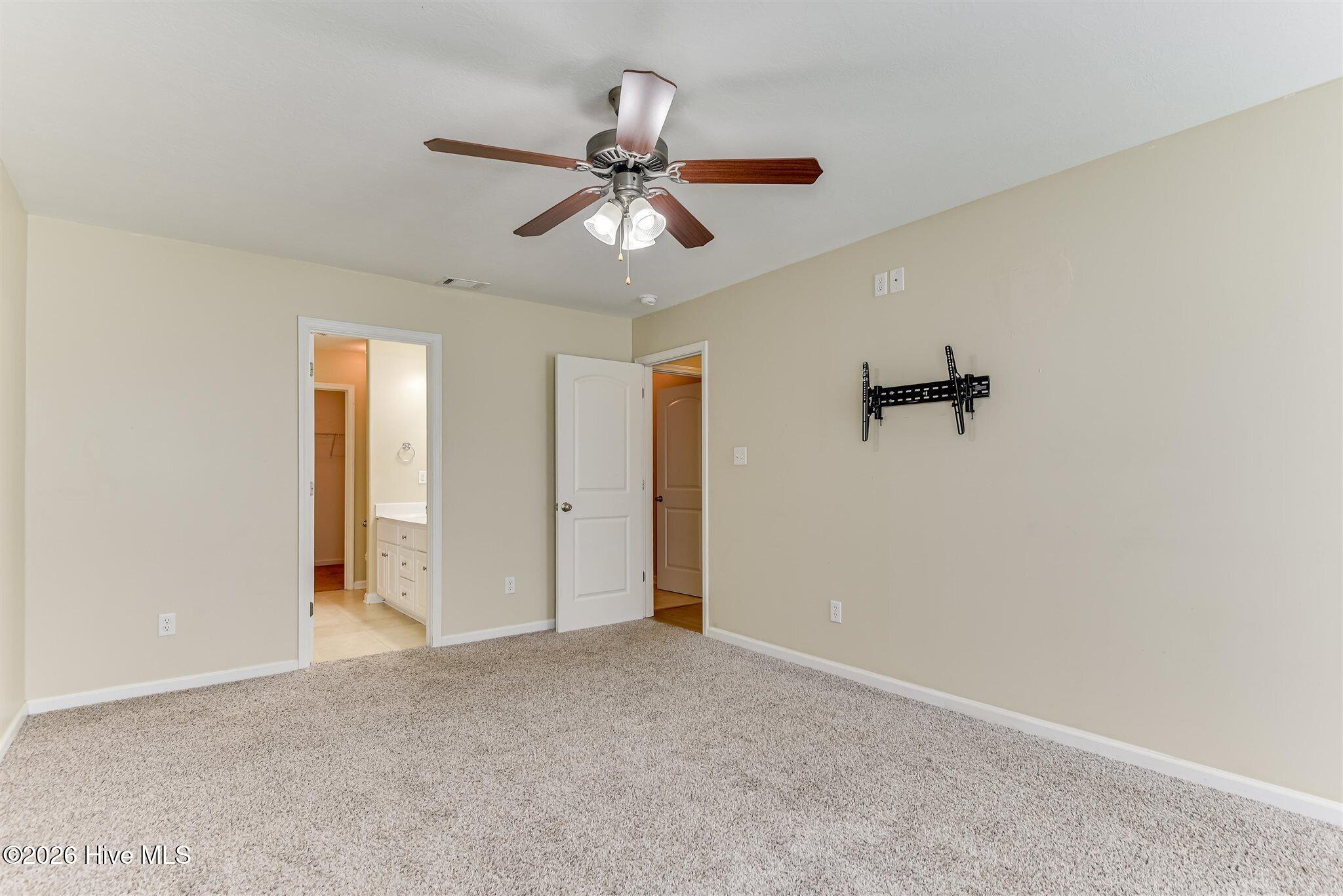 613 Dunrobin Lane Property Photo 18