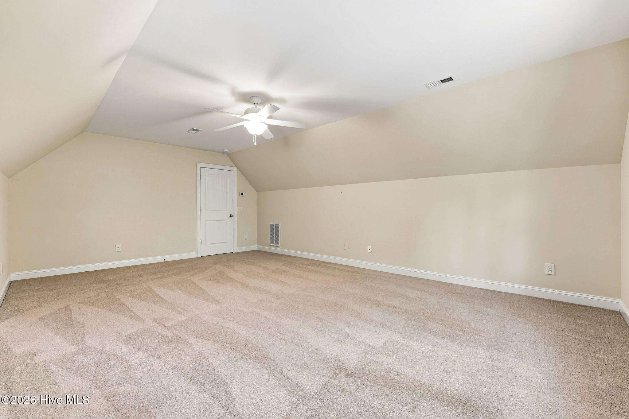 497 Clearfield Lane E Property Photo 36