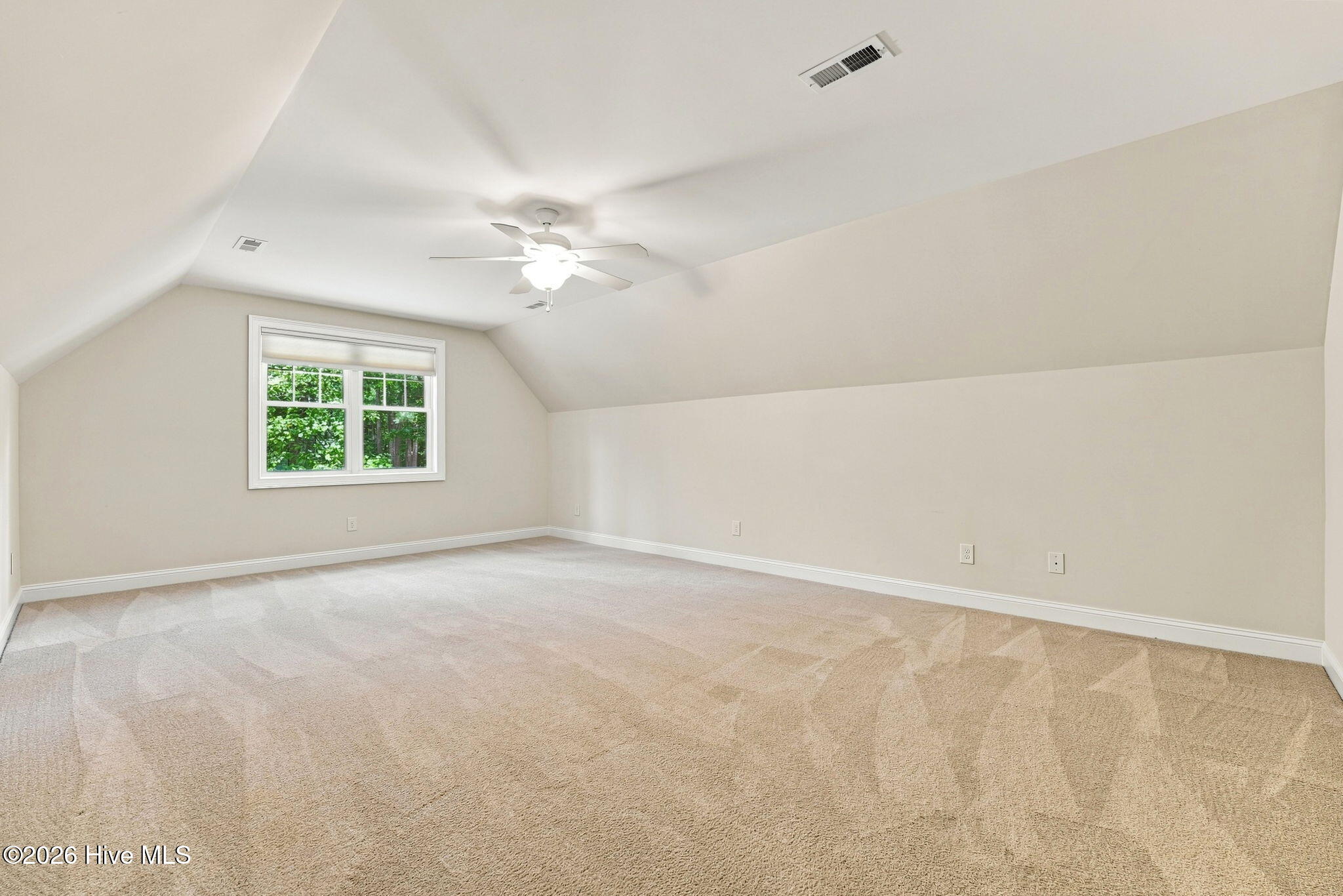 497 Clearfield Lane E Property Photo 37