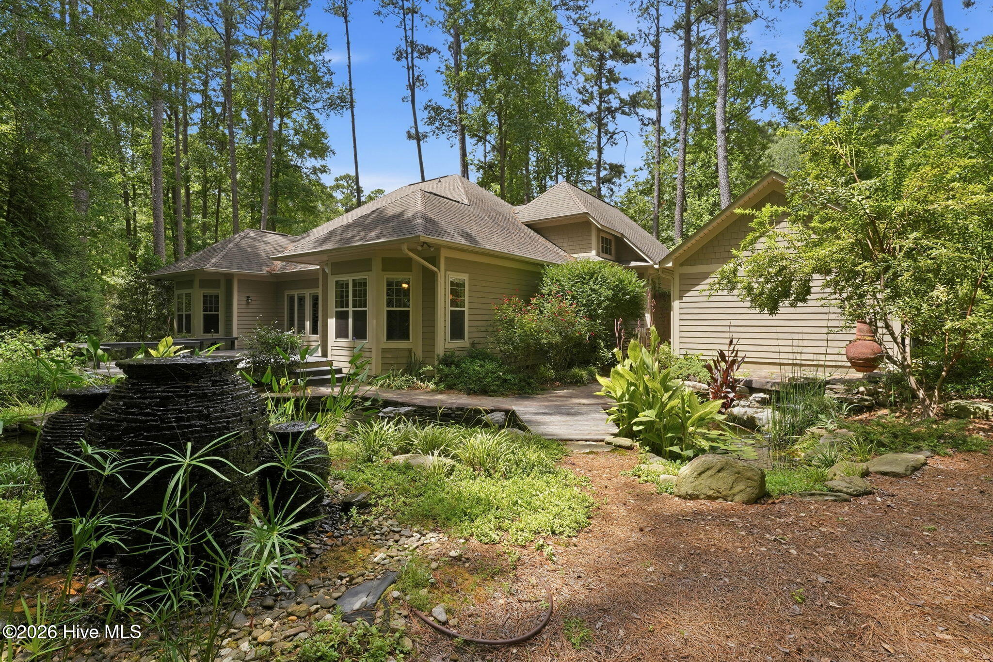 497 Clearfield Lane E Property Photo 45