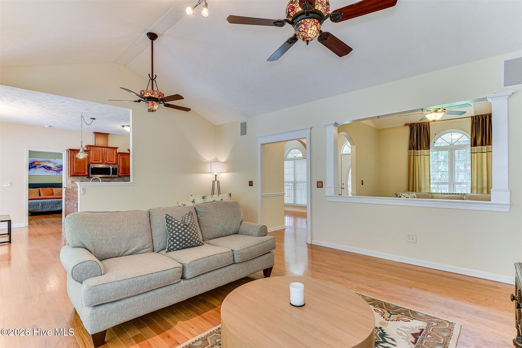 229 Windy Circle Property Photo 12