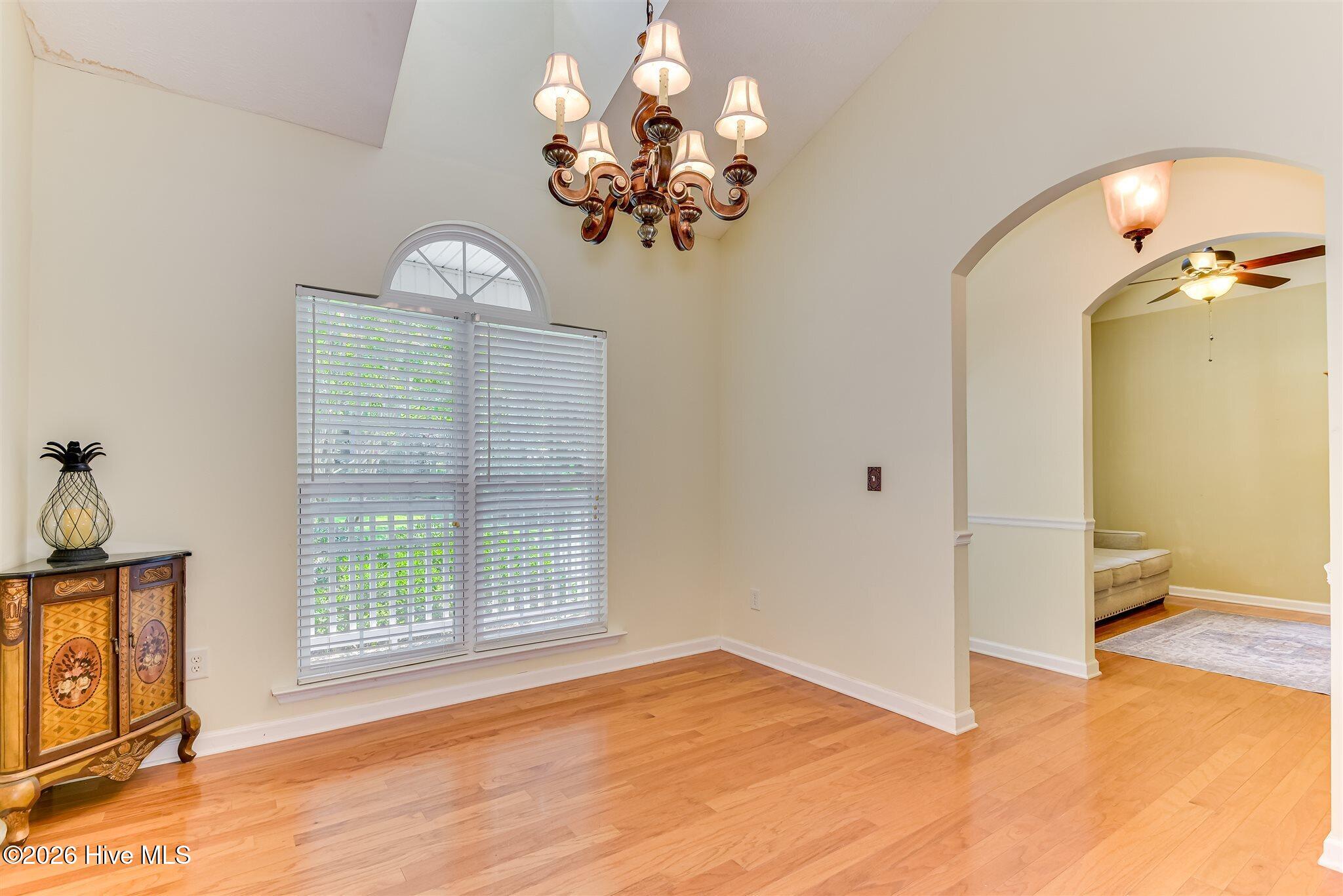 229 Windy Circle Property Photo 21