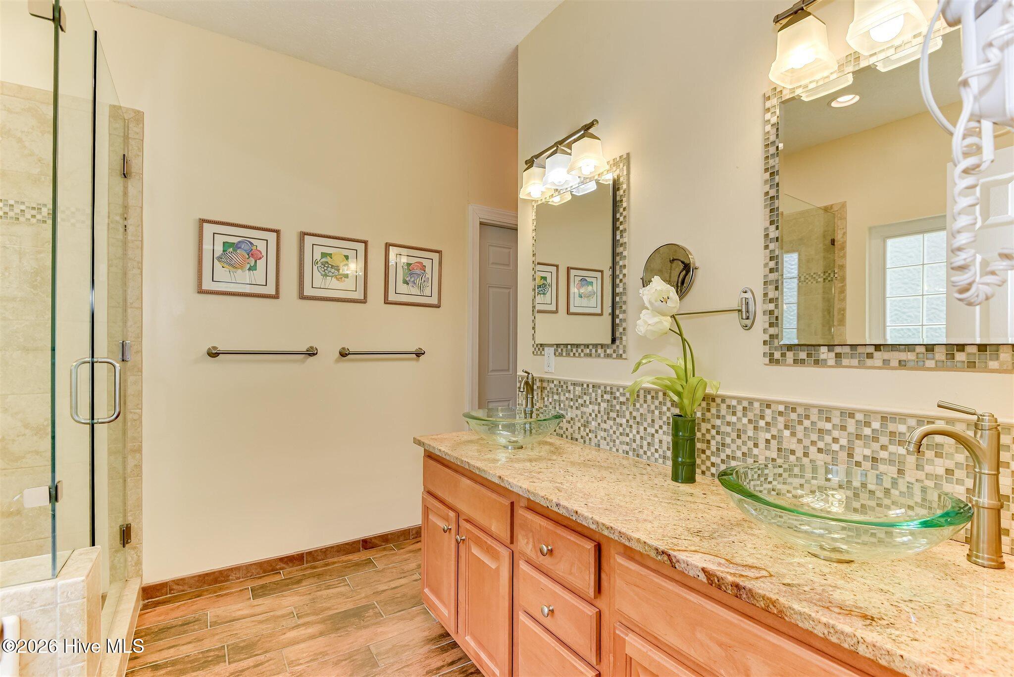 229 Windy Circle Property Photo 29