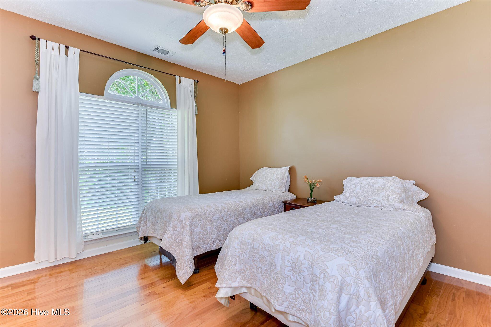 229 Windy Circle Property Photo 35