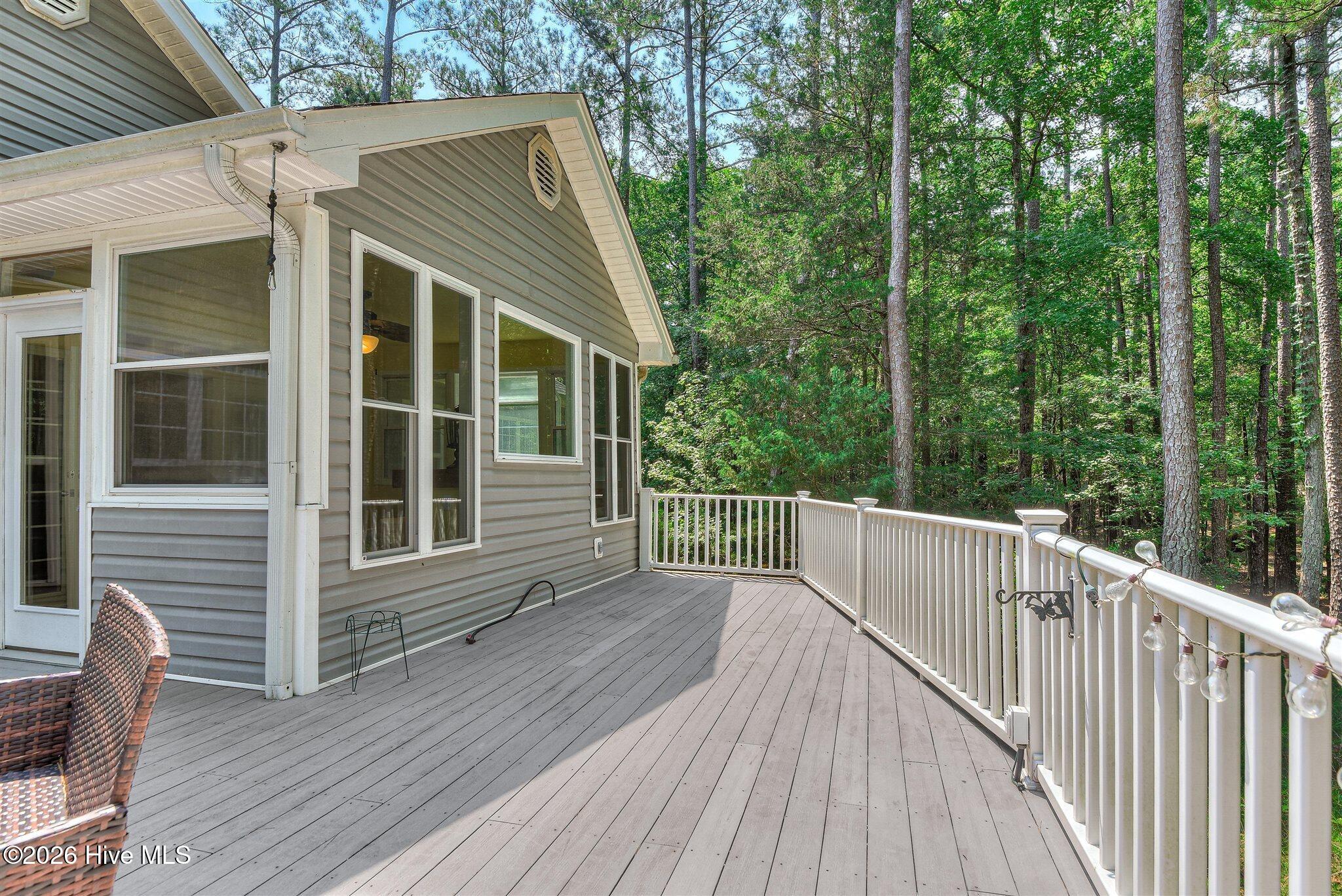229 Windy Circle Property Photo 44