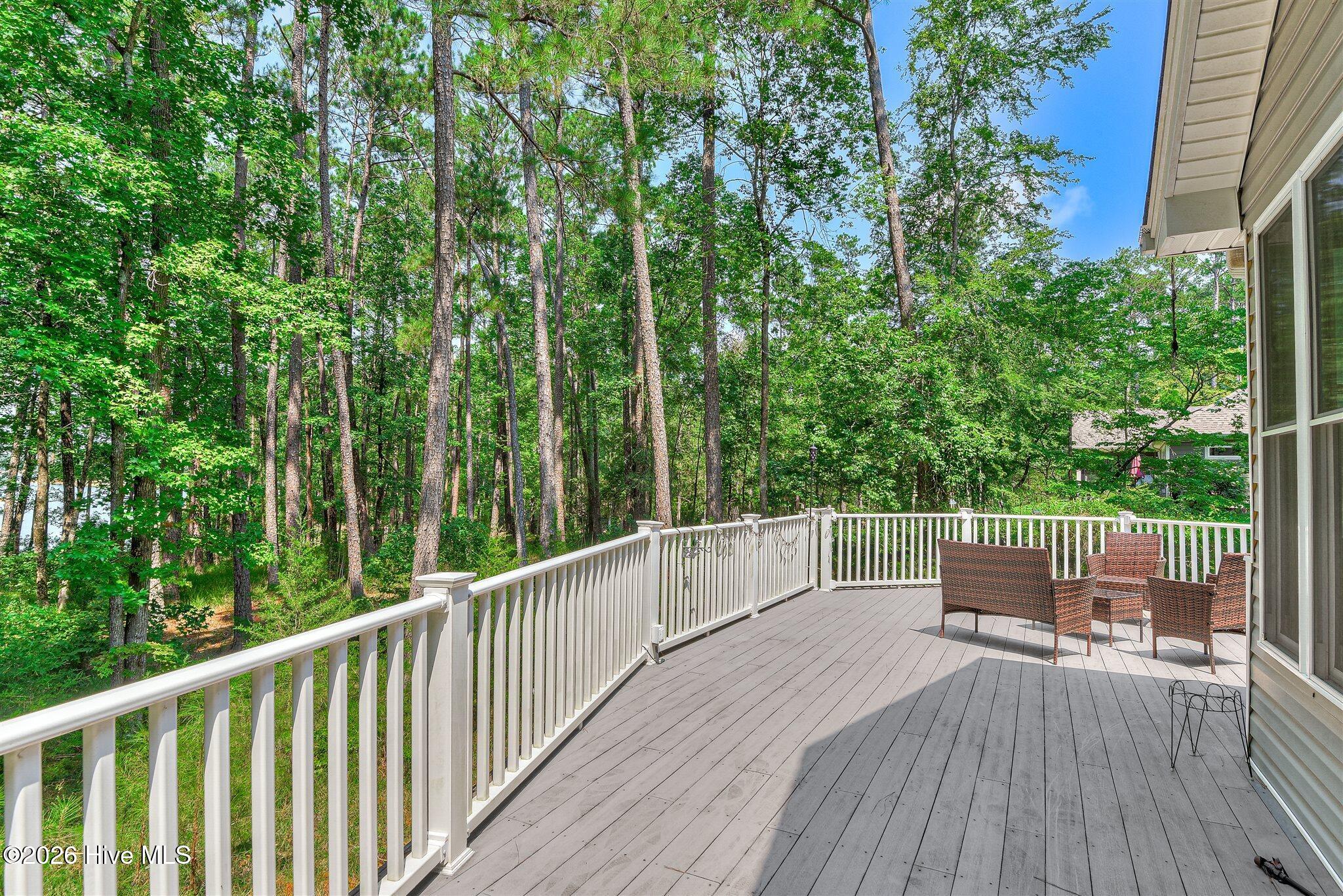 229 Windy Circle Property Photo 45