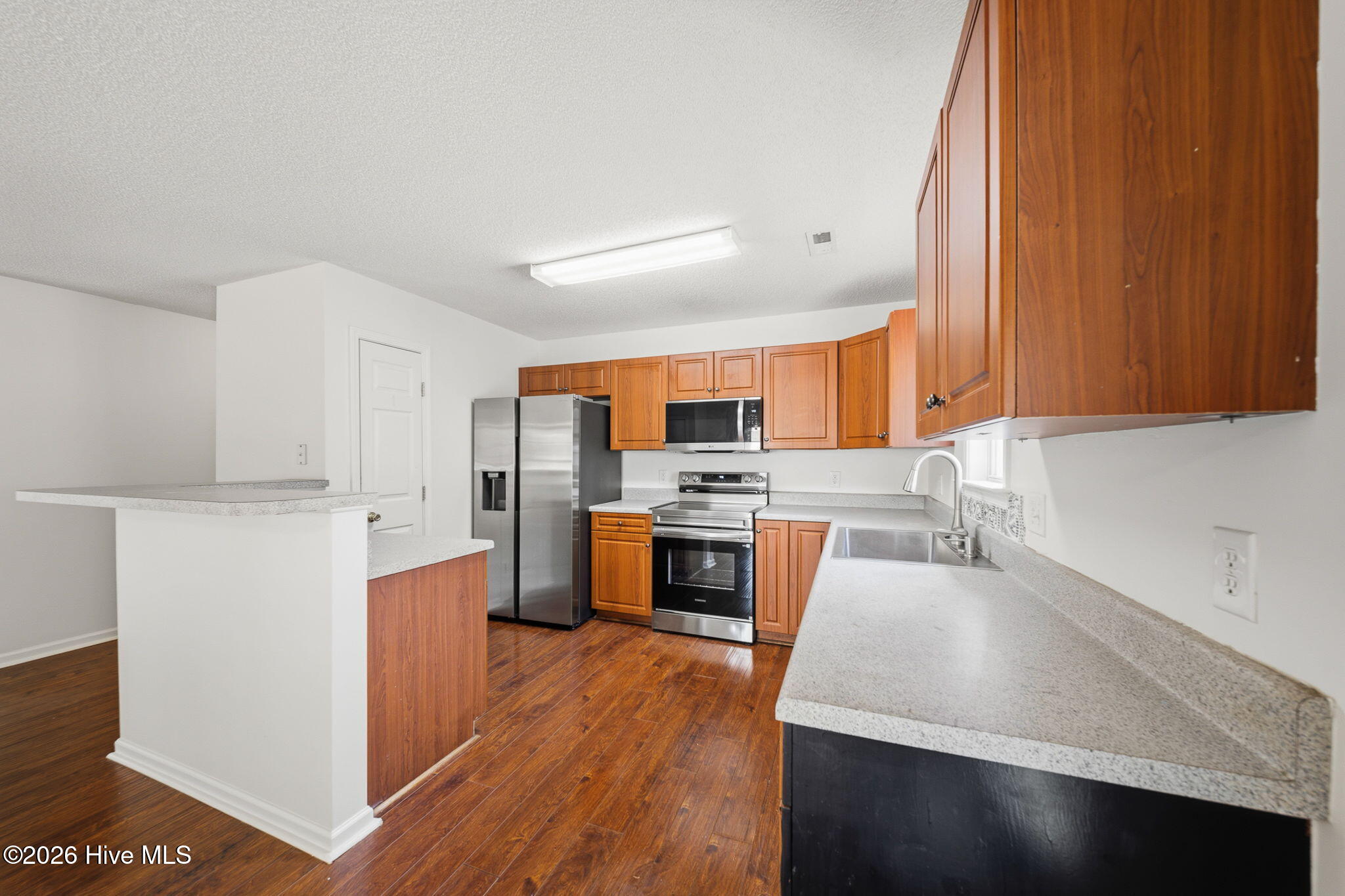 2350 Adams Street Property Photo 7