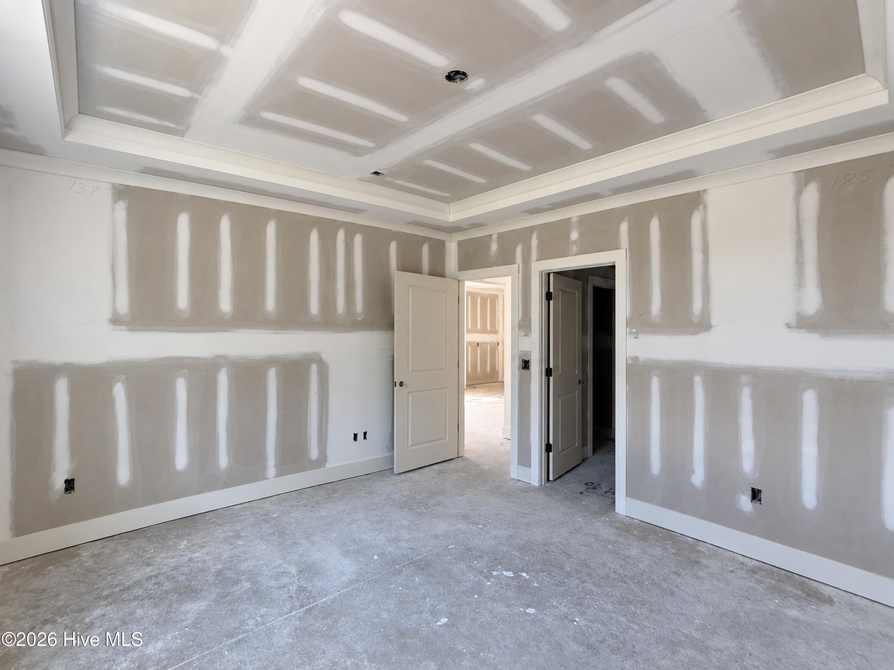 90 Laramie Lane Property Photo 8