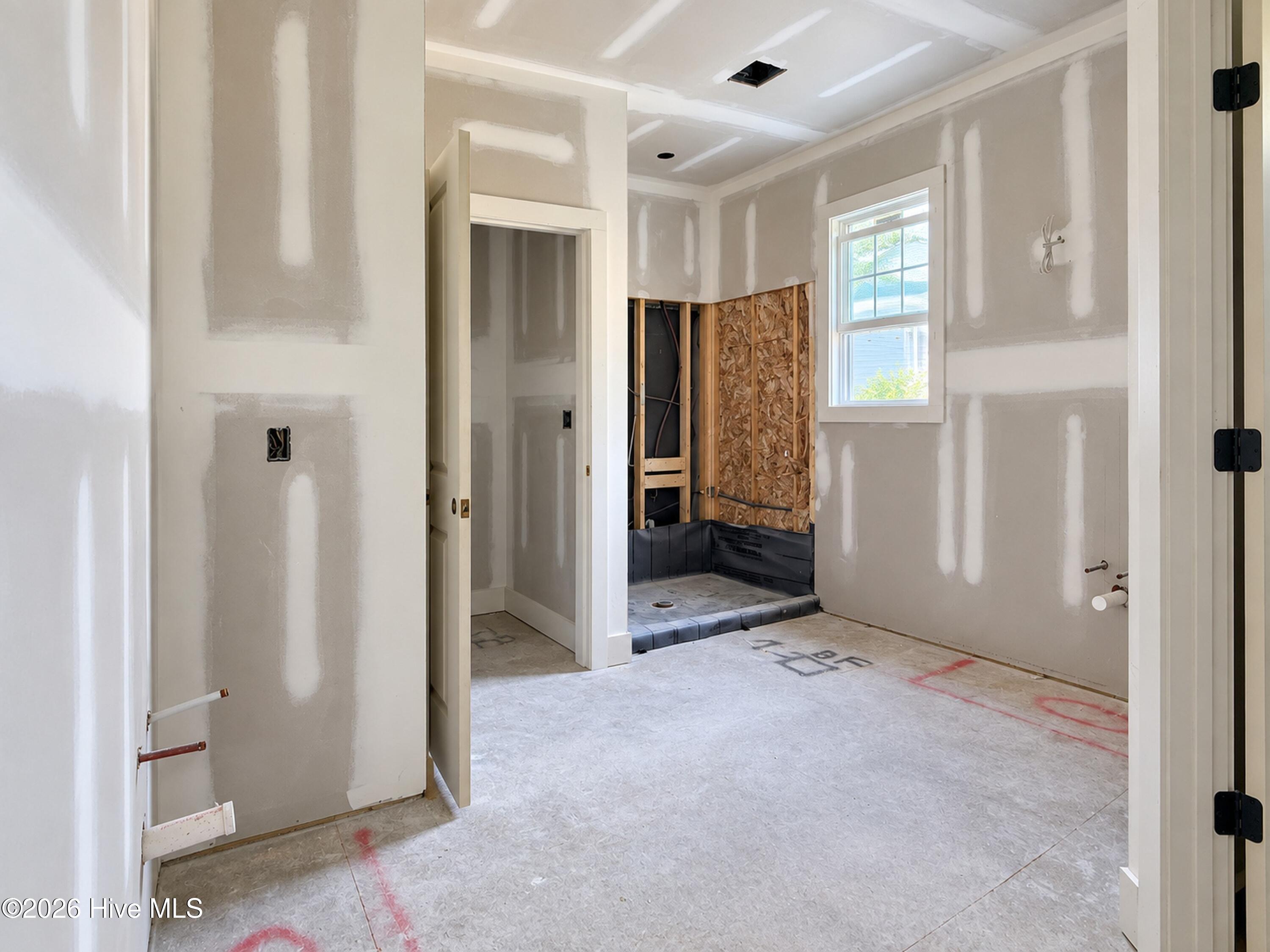 90 Laramie Lane Property Photo 9