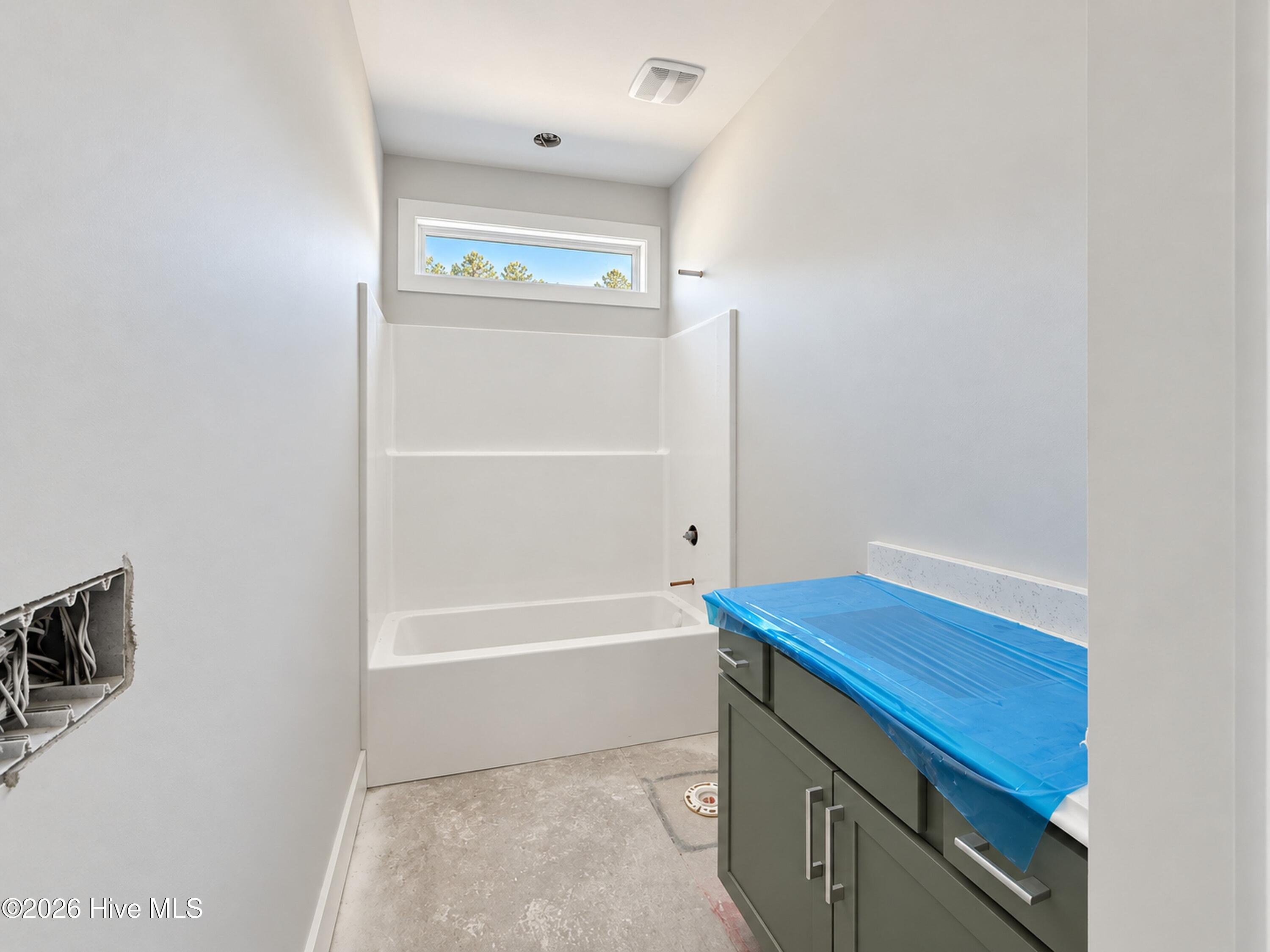 90 Laramie Lane Property Photo 12