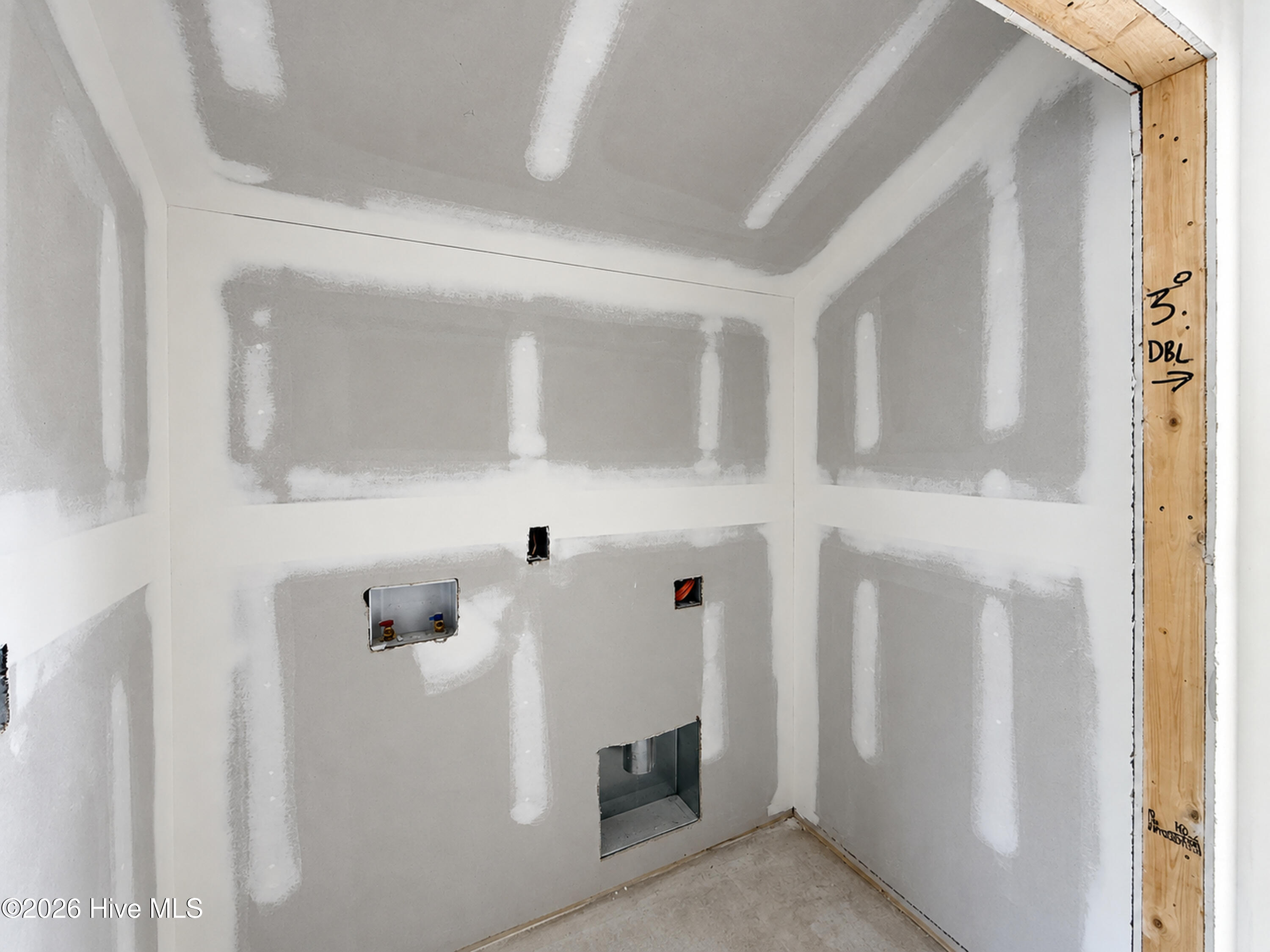 90 Laramie Lane Property Photo 13