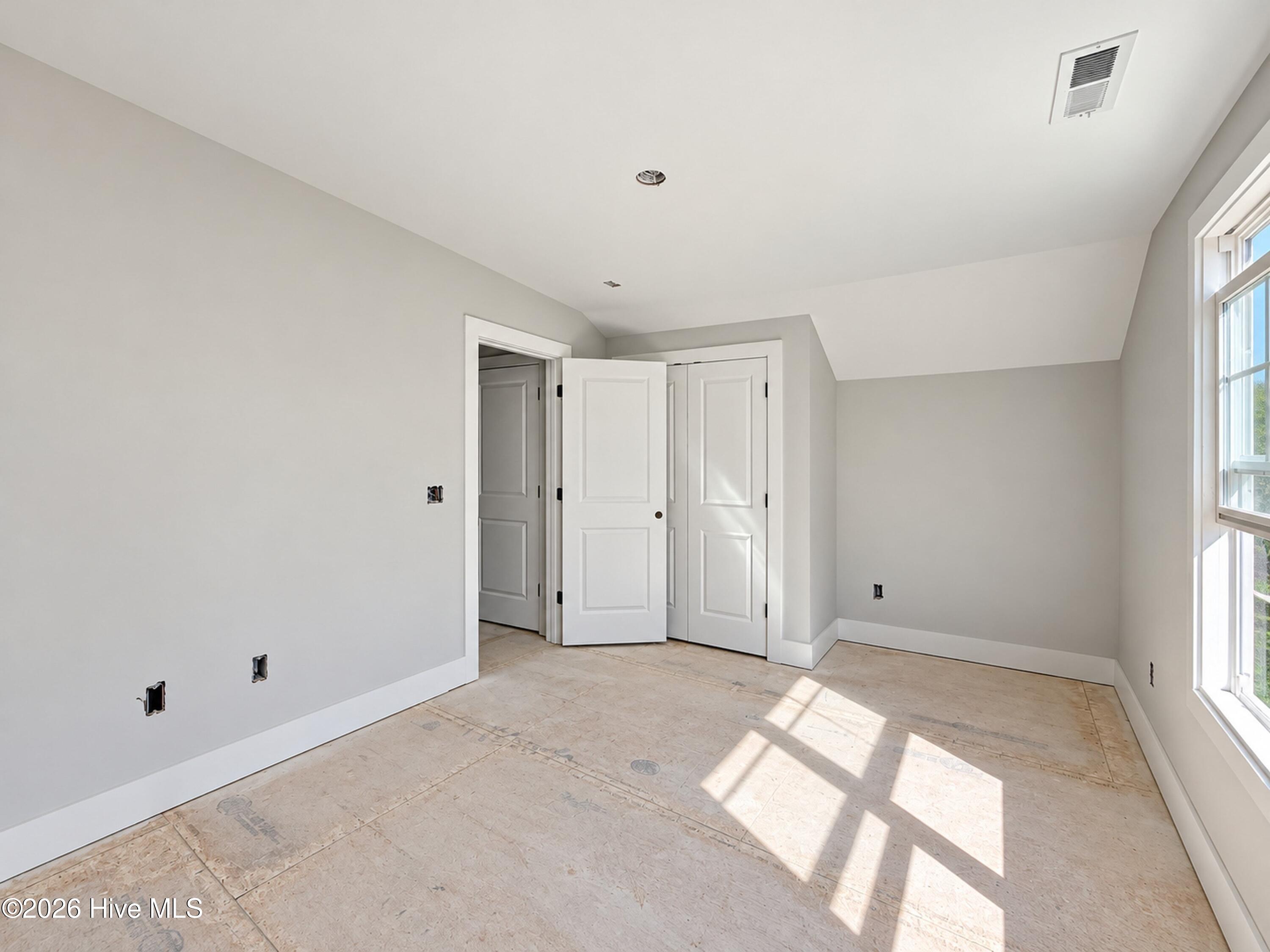 90 Laramie Lane Property Photo 18