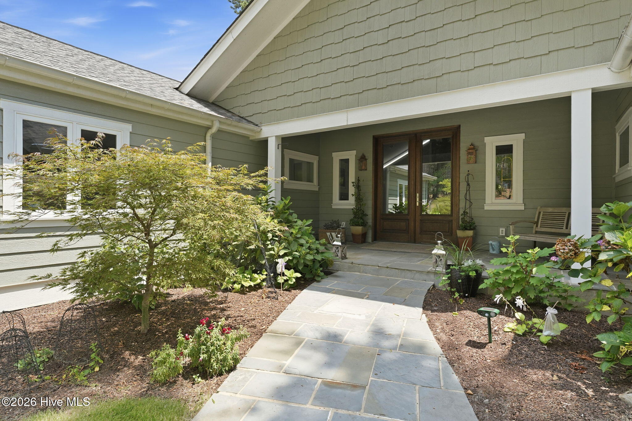 660 Lake Forest Drive Se Property Photo 5