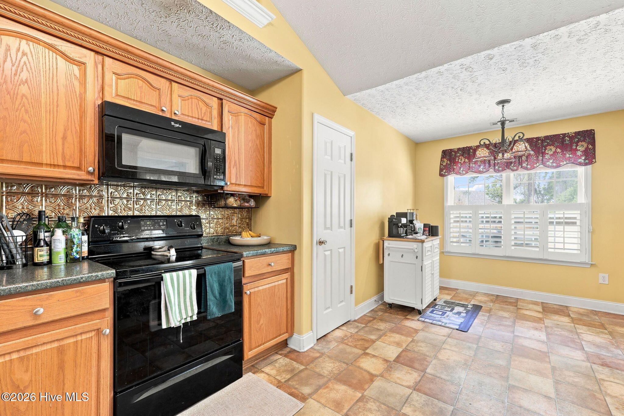 111 Sand Run Road Property Photo 18