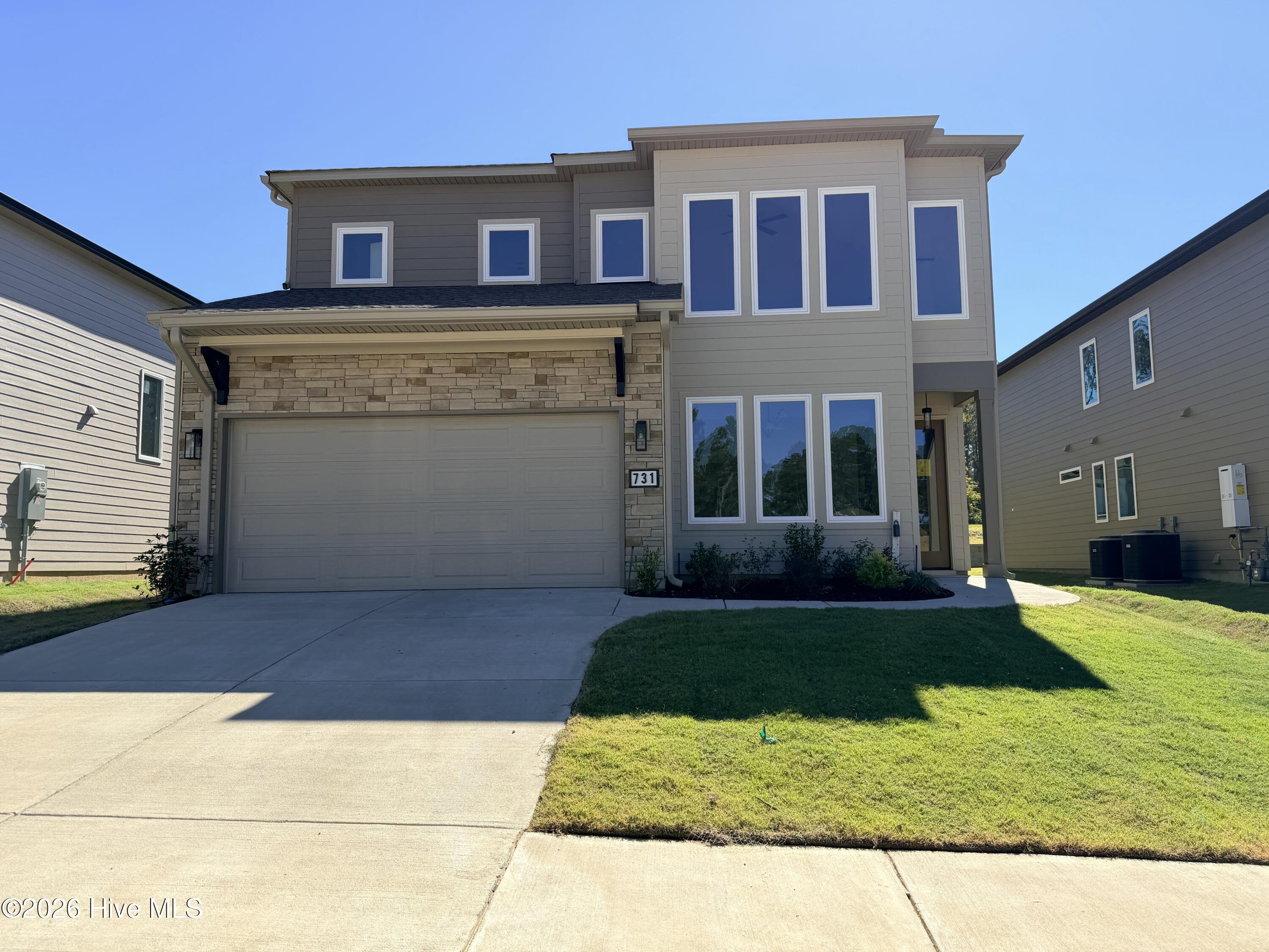731 Ronaldsay Road Property Photo 1