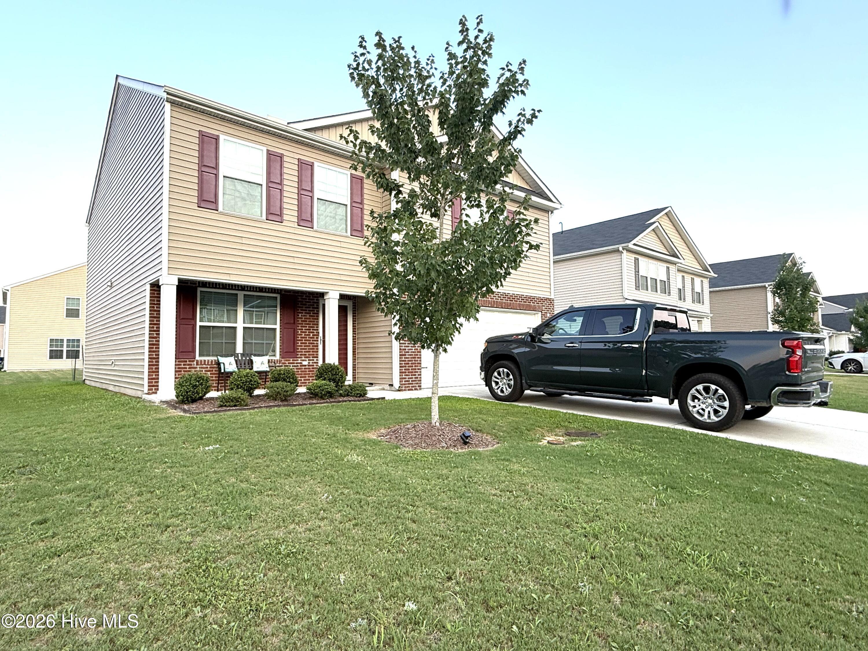917 Riverstone Drive Property Photo 1