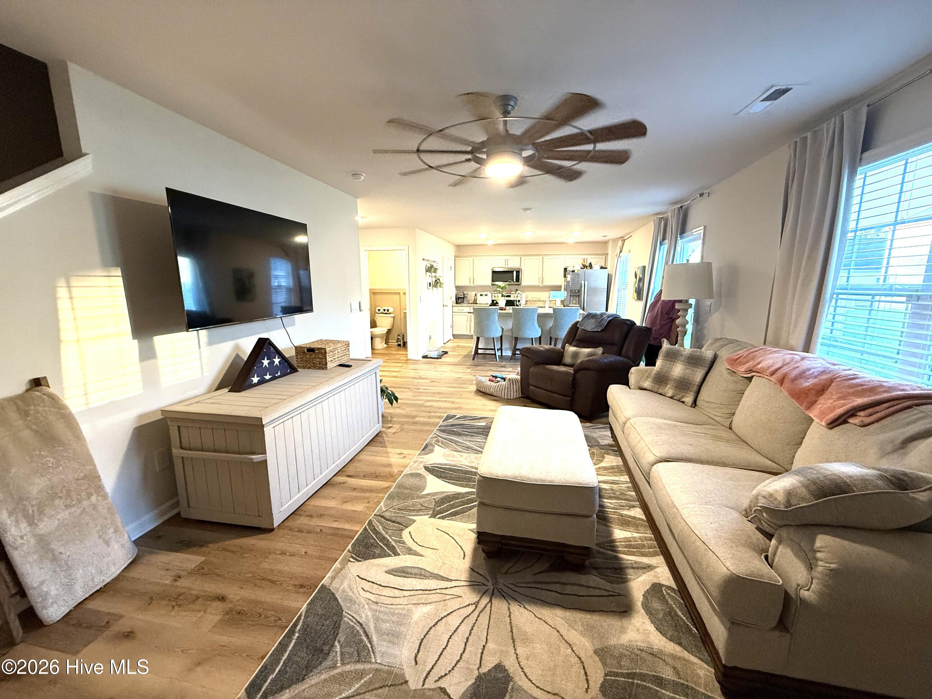 917 Riverstone Drive Property Photo 10