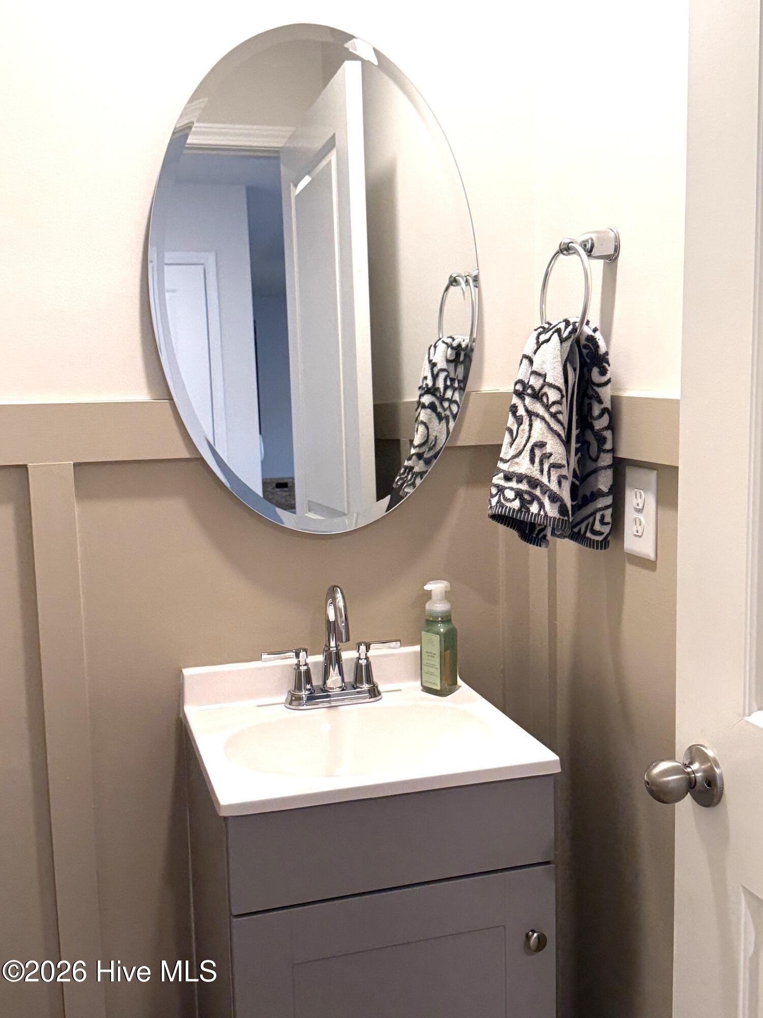 917 Riverstone Drive Property Photo 13