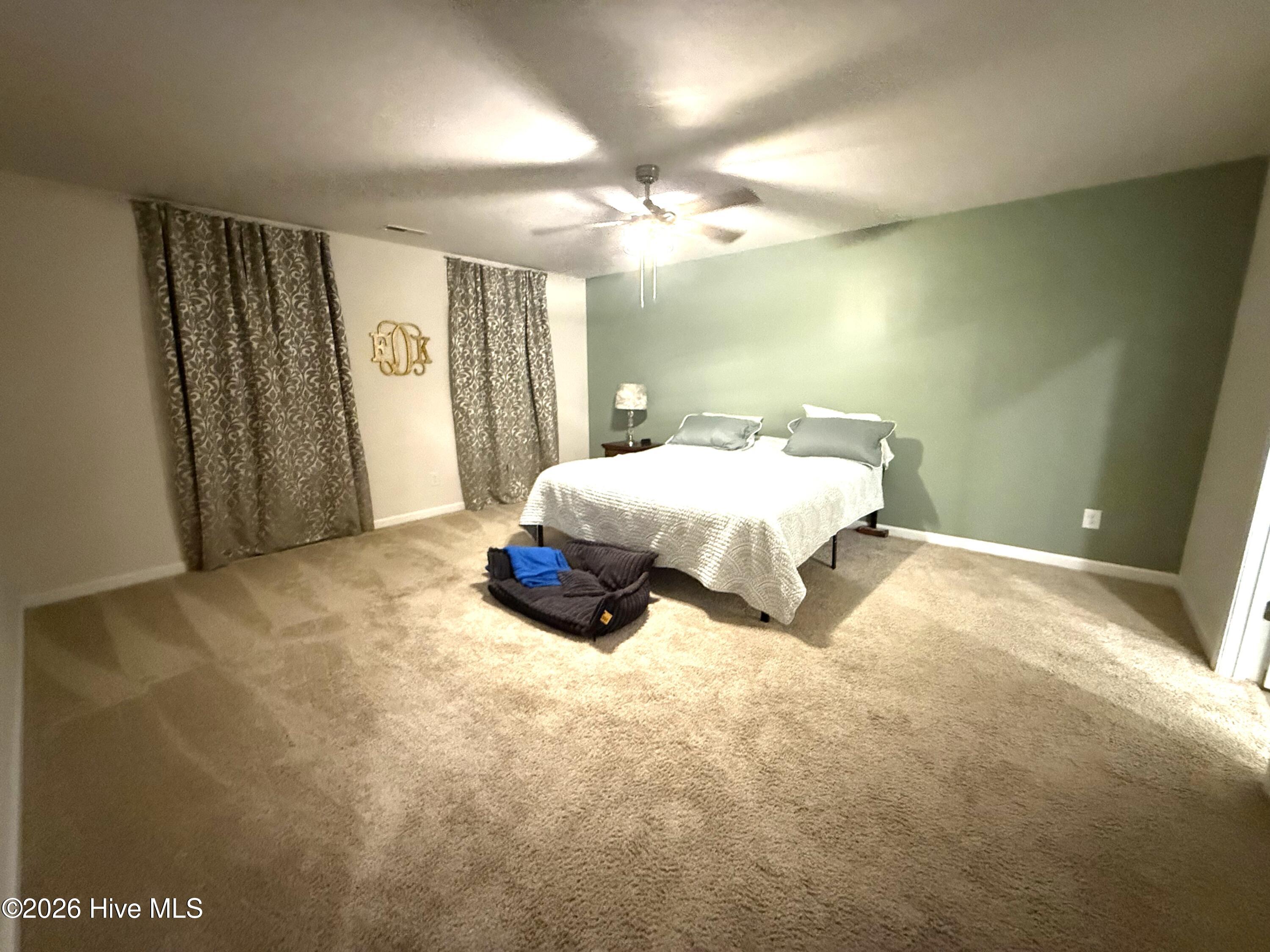 917 Riverstone Drive Property Photo 15