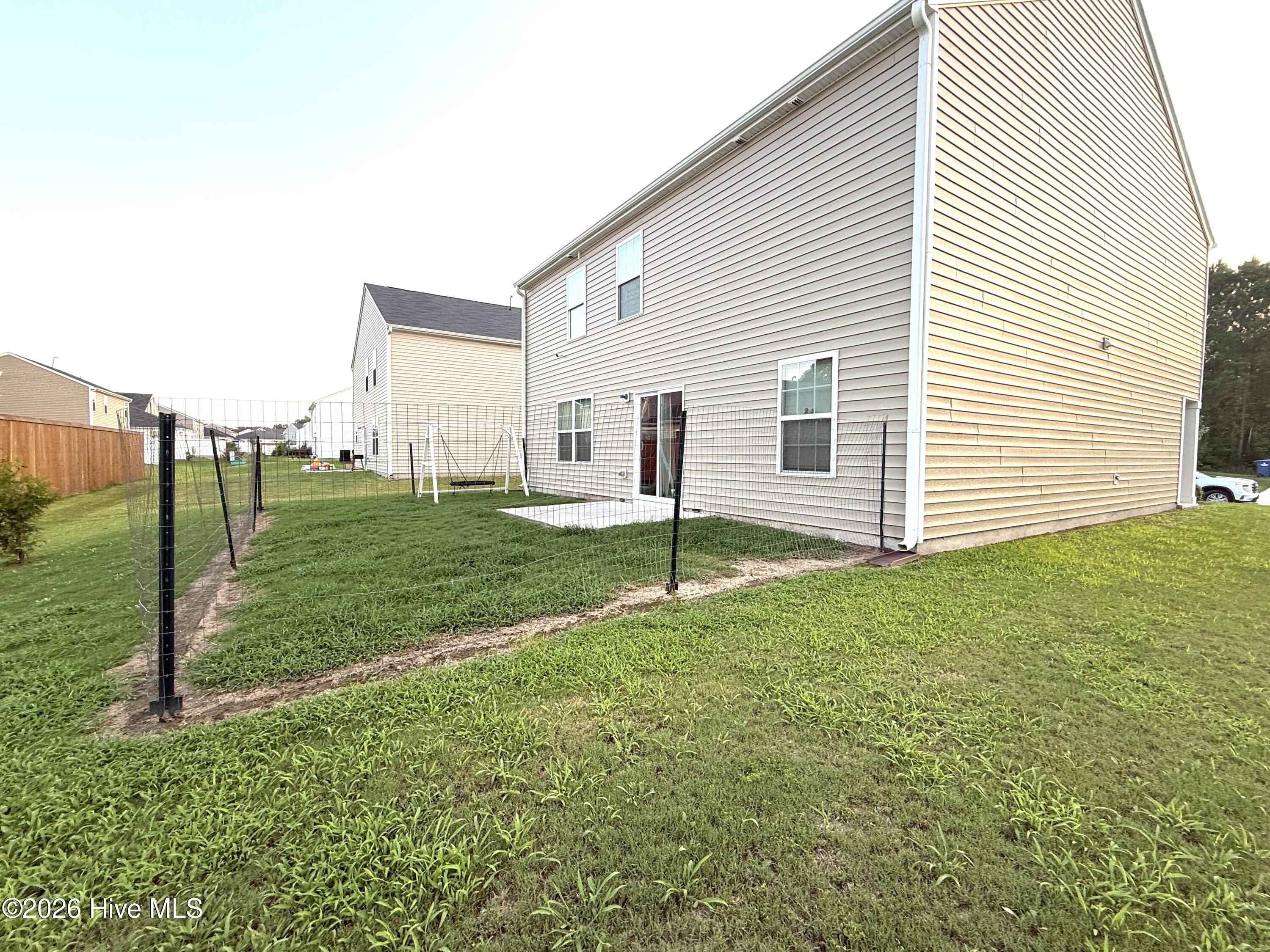 917 Riverstone Drive Property Photo 27