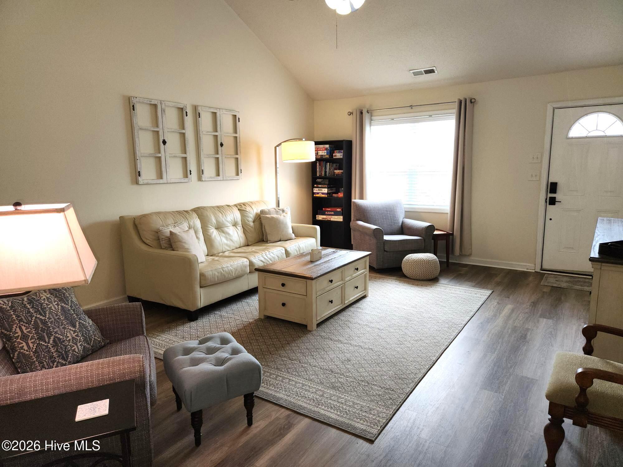 122 Jessie Circle Property Photo 14