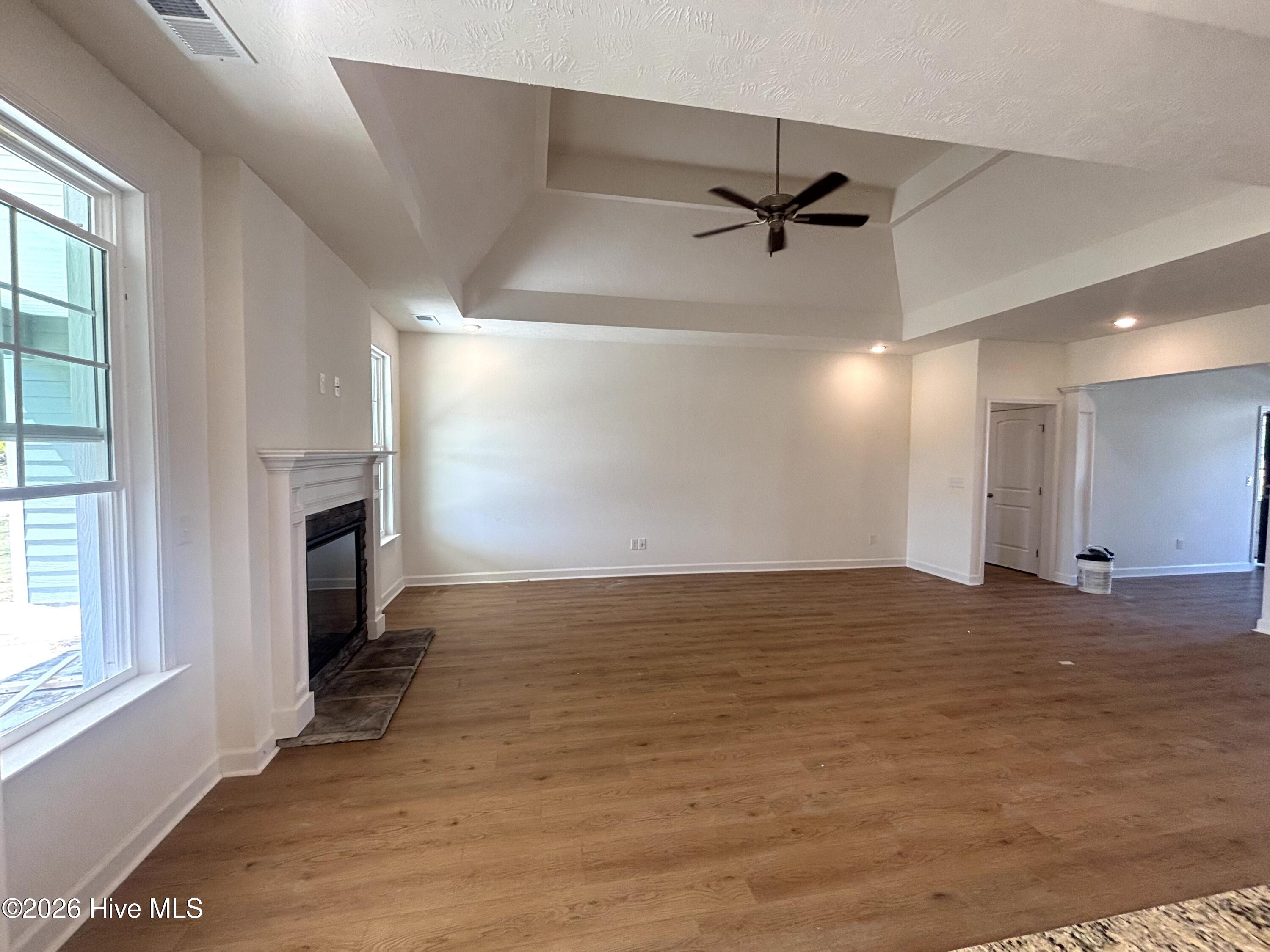 633 Lampart Drive Property Photo 5