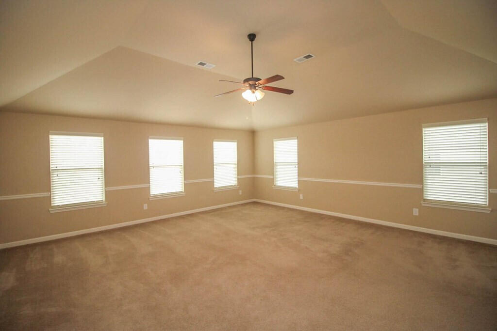 2733 Huntcliffe Drive Property Photo 16