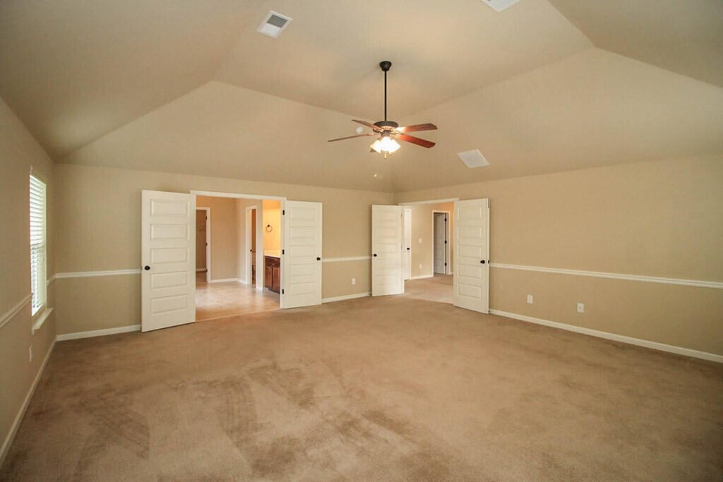 2733 Huntcliffe Drive Property Photo 17