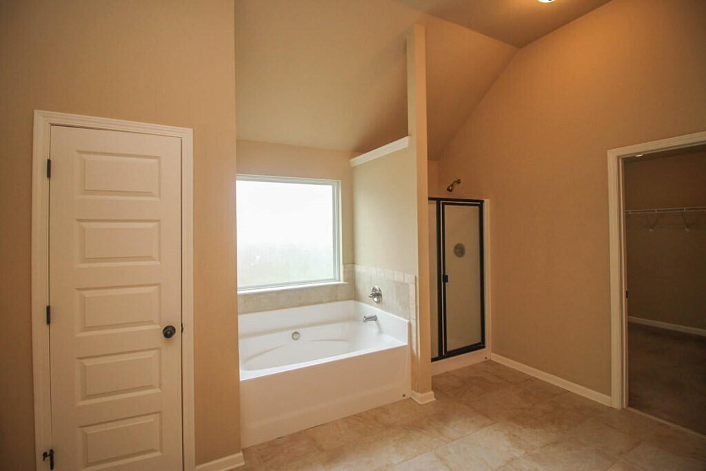 2733 Huntcliffe Drive Property Photo 19