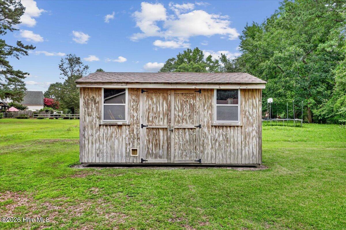 2444 Creekside Road Property Photo 9