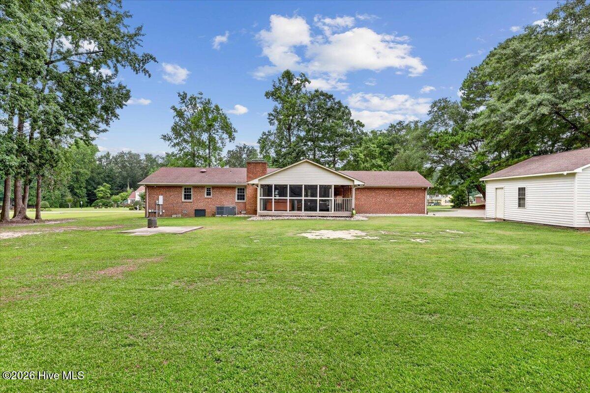 2444 Creekside Road Property Photo 10