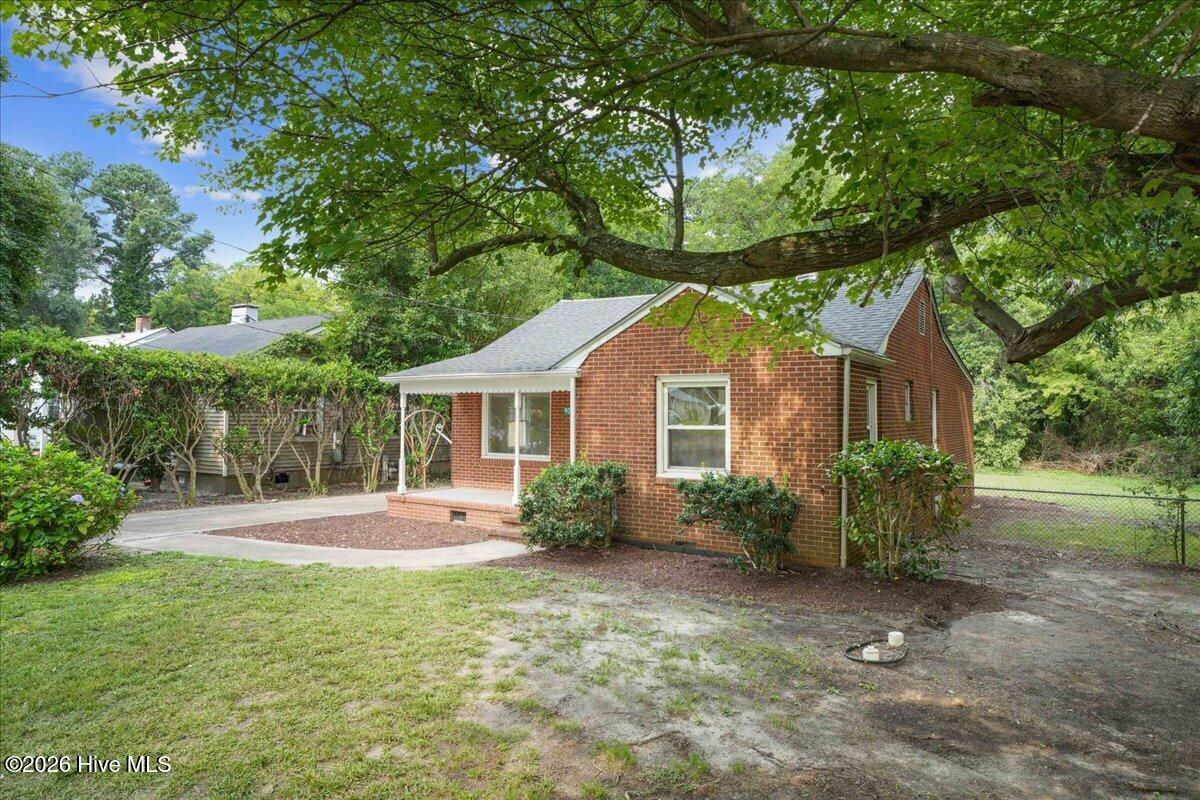 909 N Carolina Street Property Photo 5