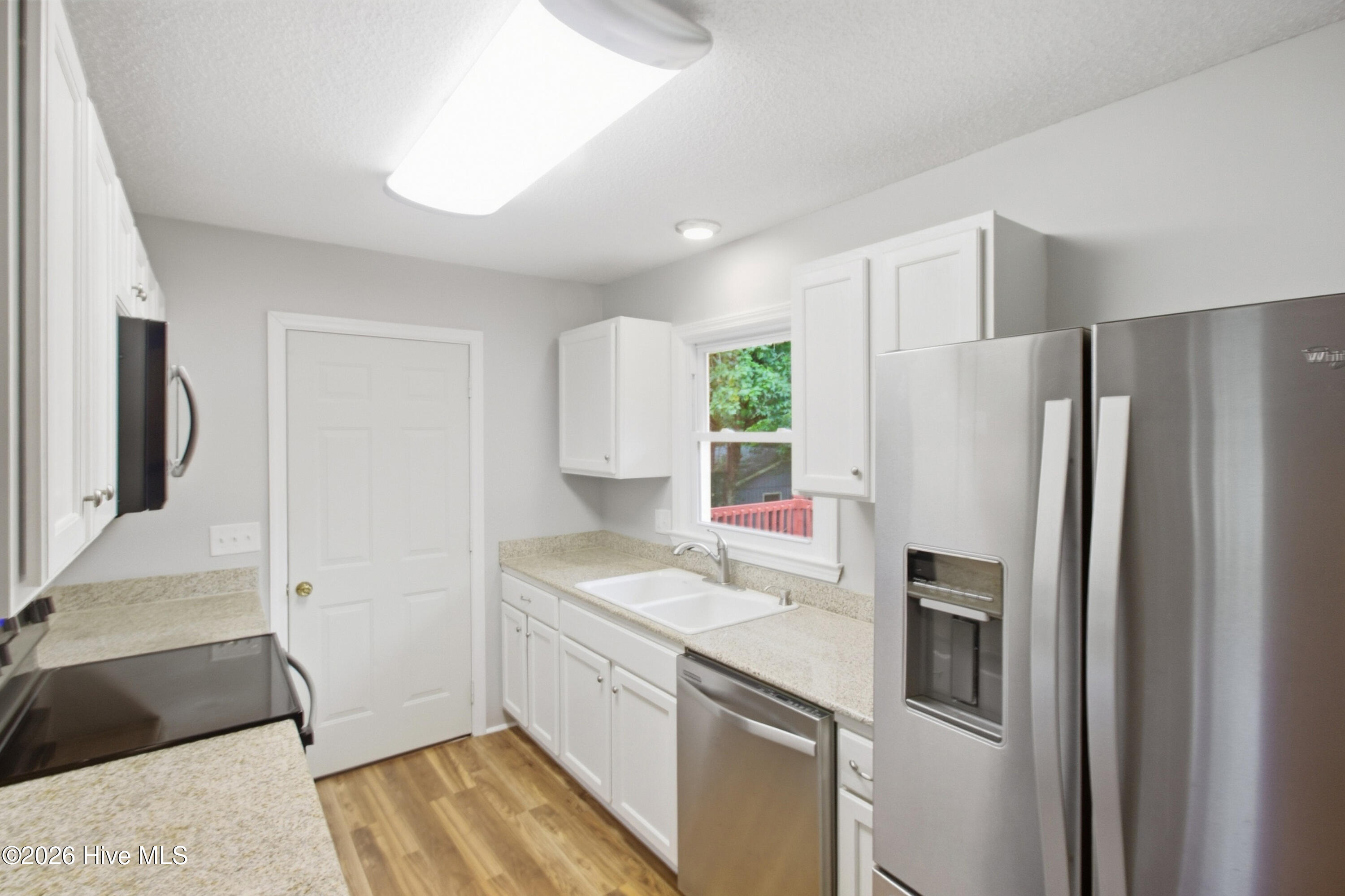 237 Hollywood Boulevard Property Photo 22