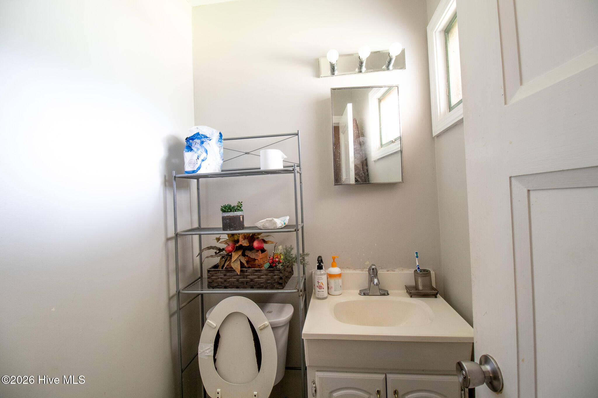 3104 Amherst Road Property Photo 12