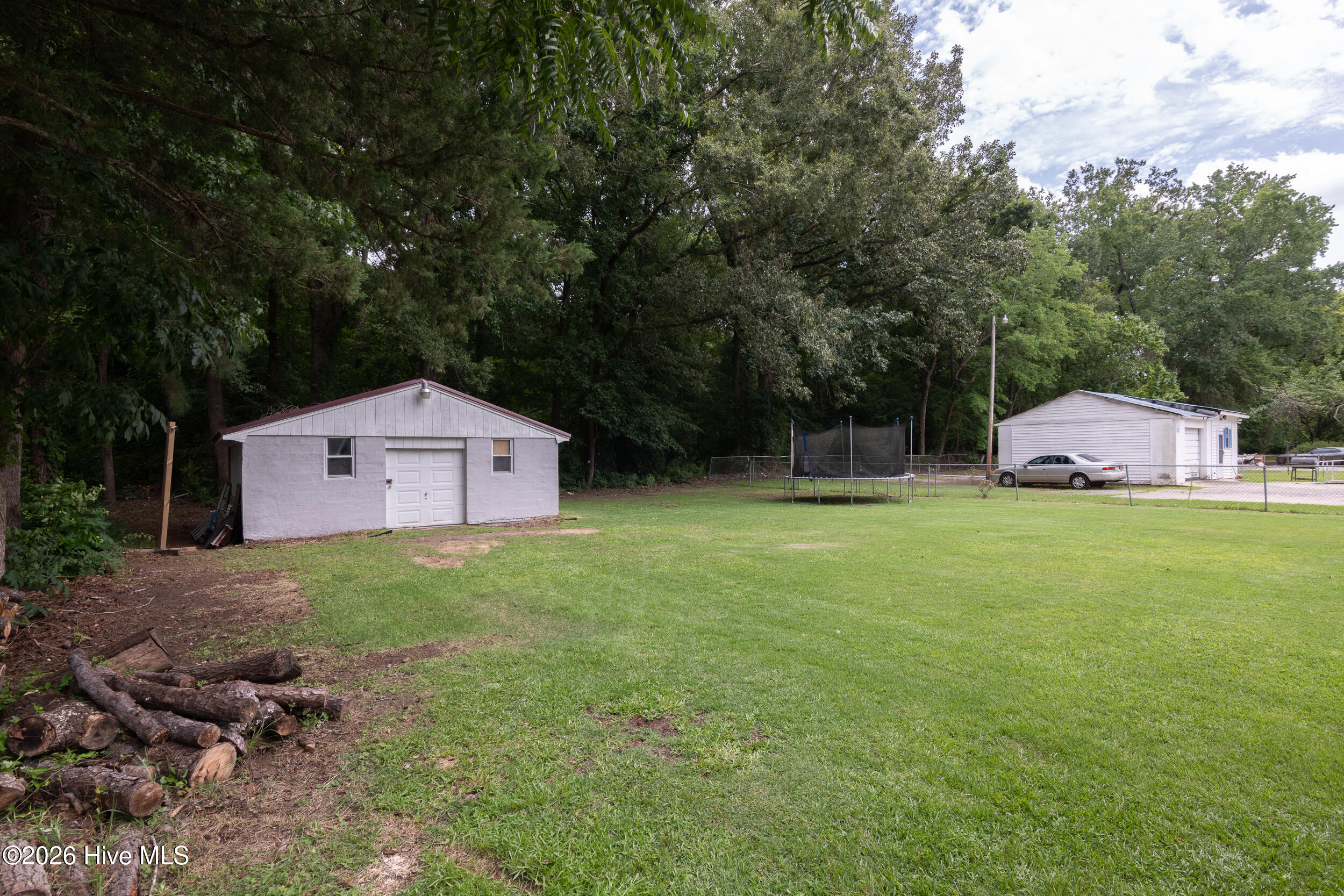115 Trent Circle Property Photo 3