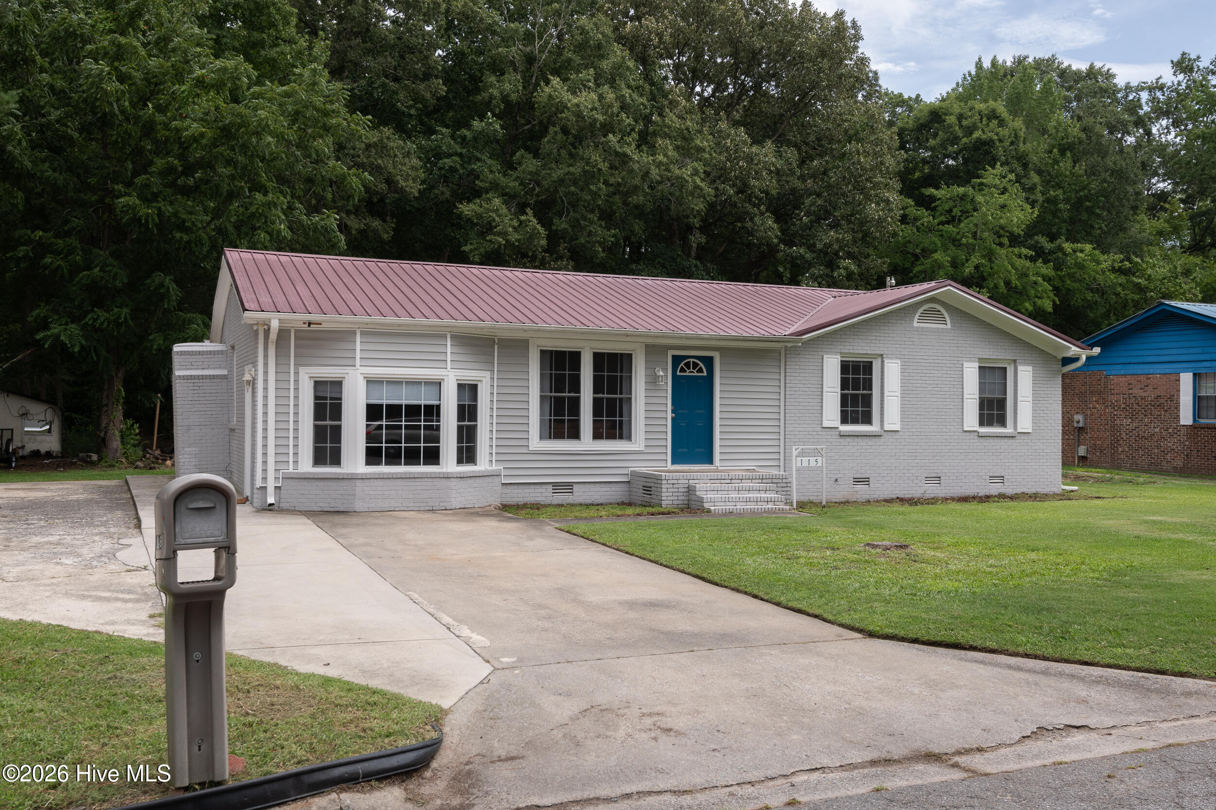 115 Trent Circle Property Photo 37