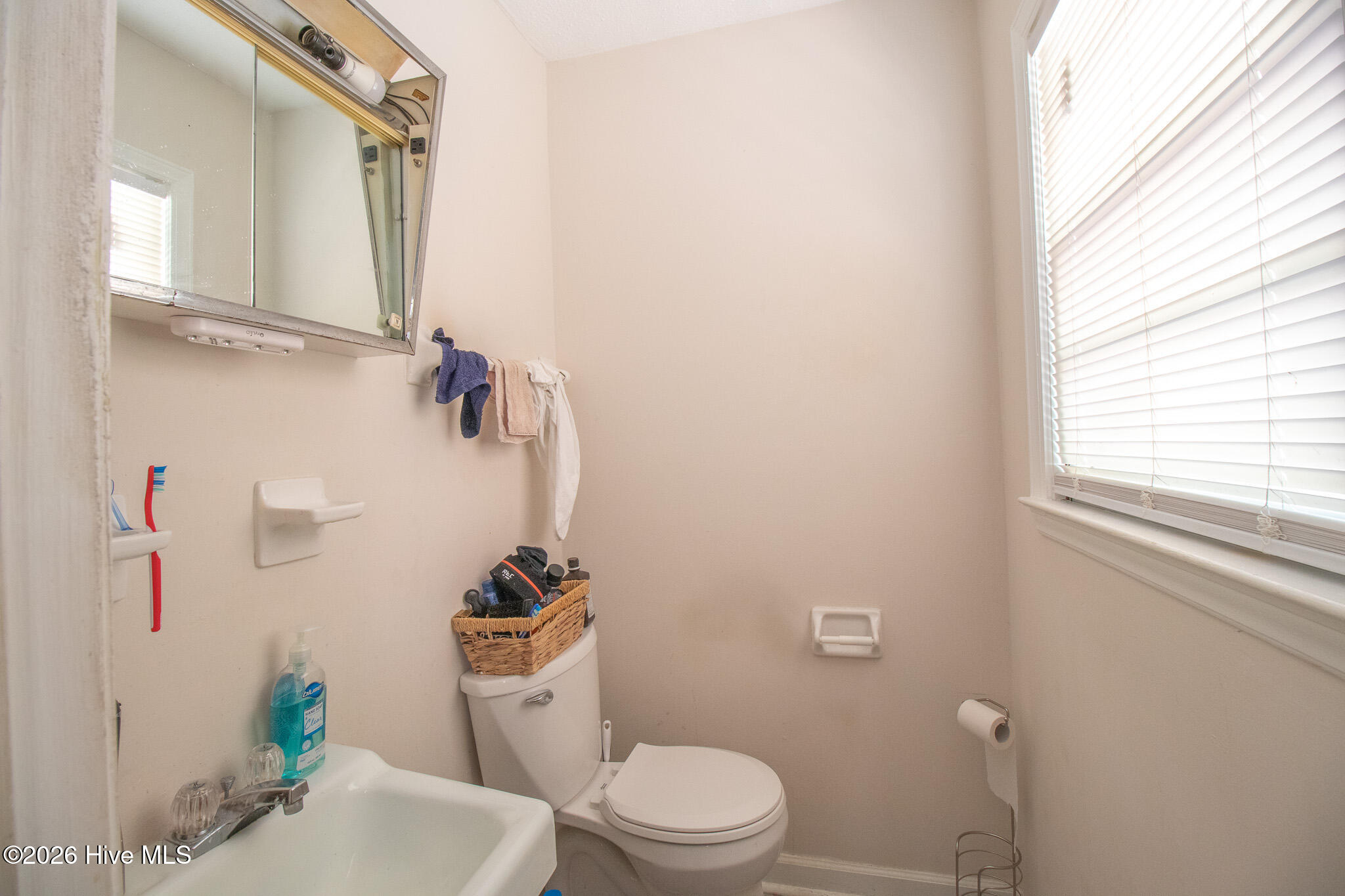 1612 King Circle Property Photo 13