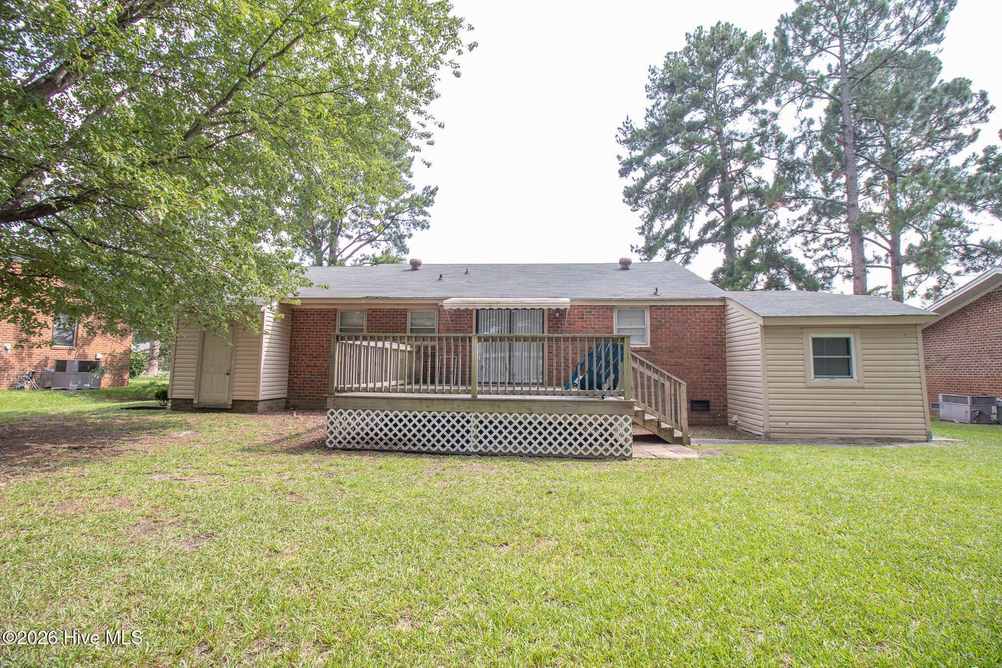 1612 King Circle Property Photo 14