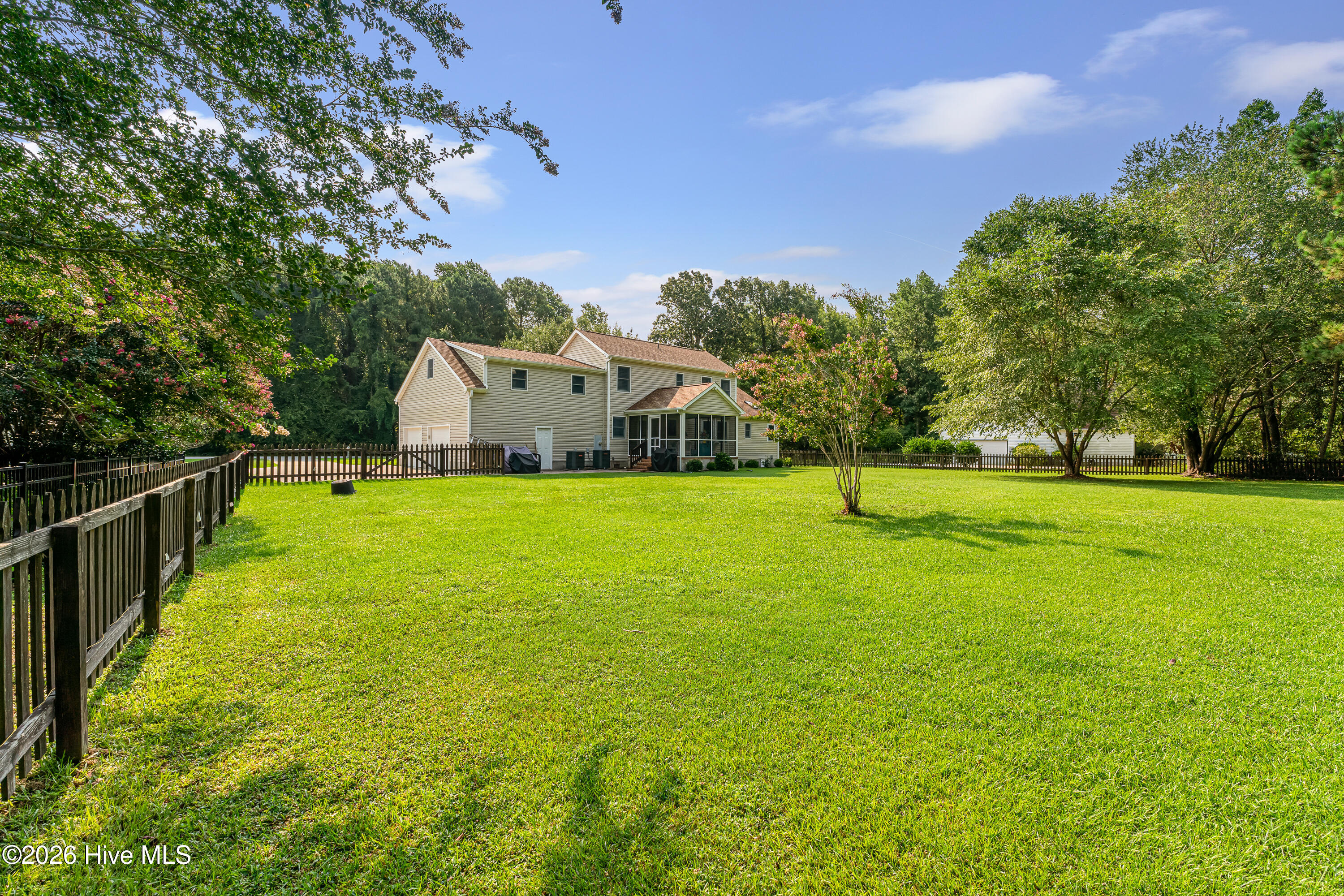 415 Hillcrest Drive Property Photo 43