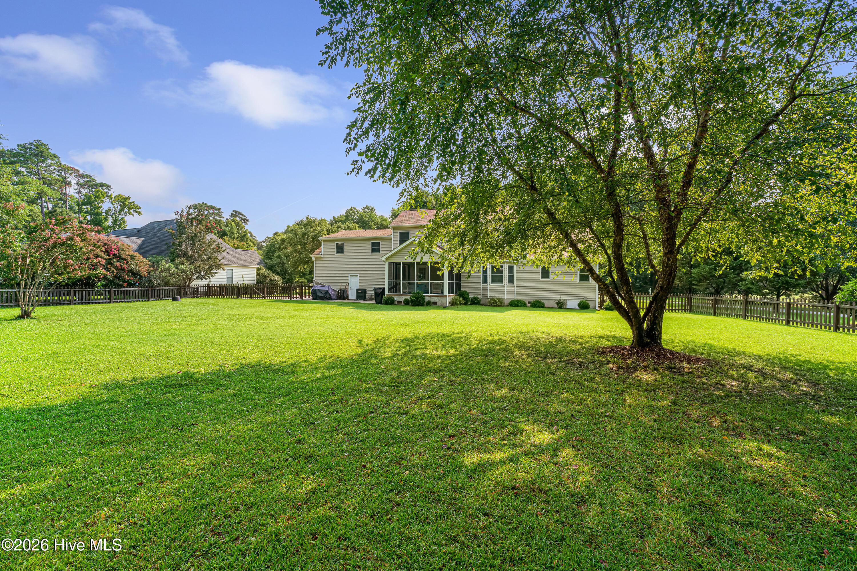 415 Hillcrest Drive Property Photo 44