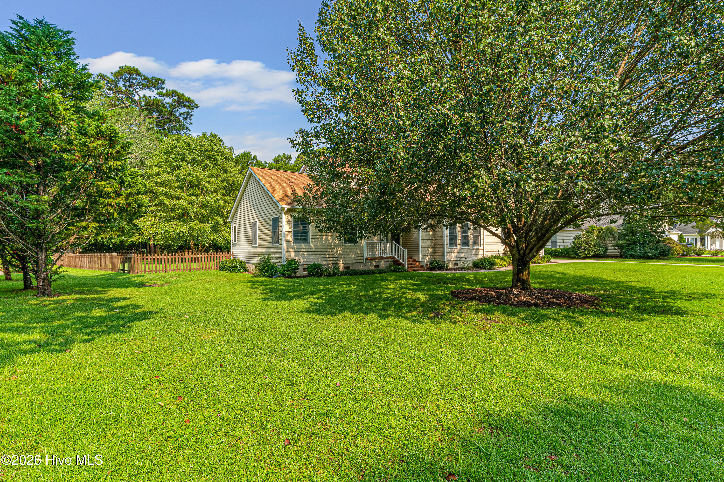 415 Hillcrest Drive Property Photo 48