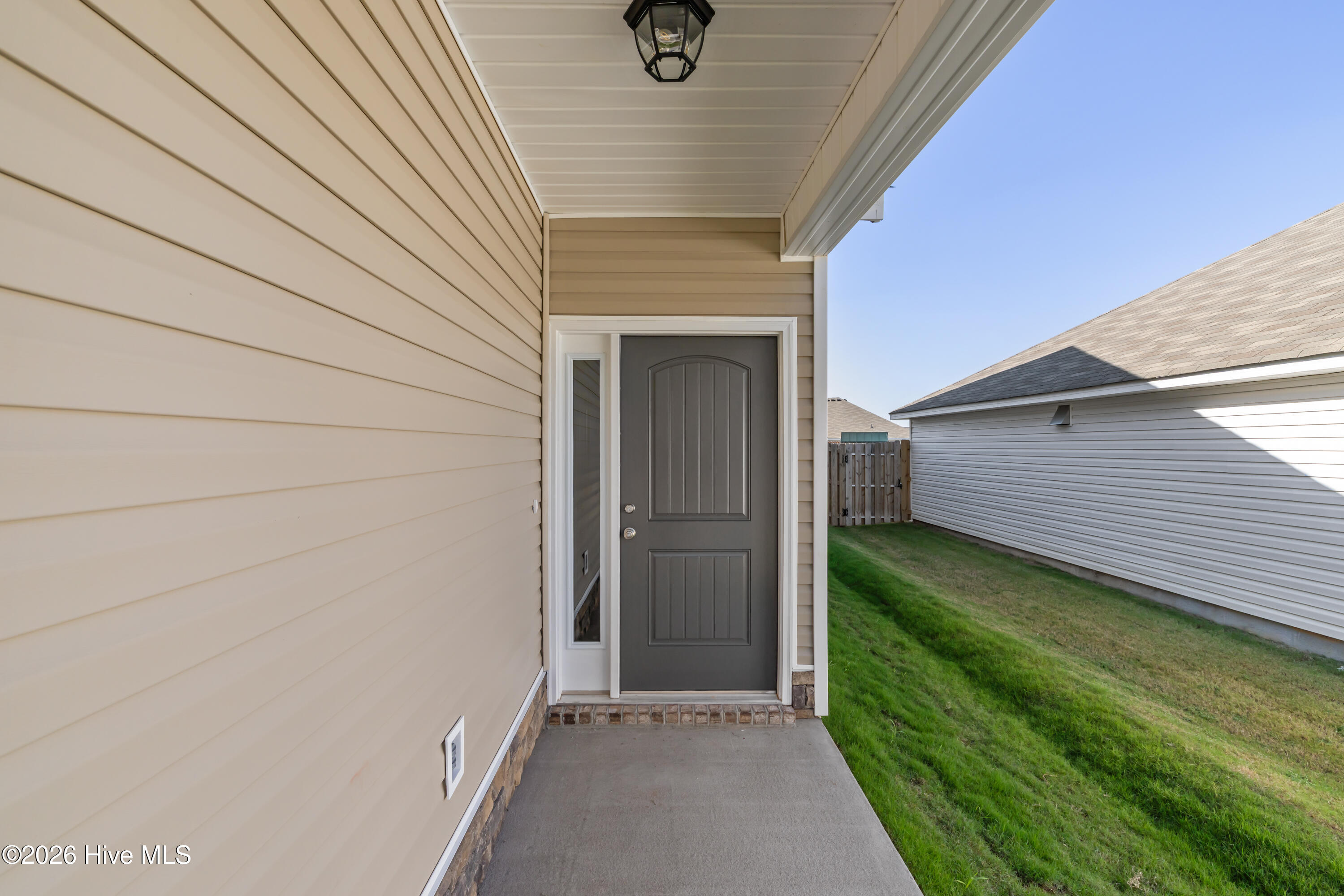 8872 Snelling Drive Property Photo 6