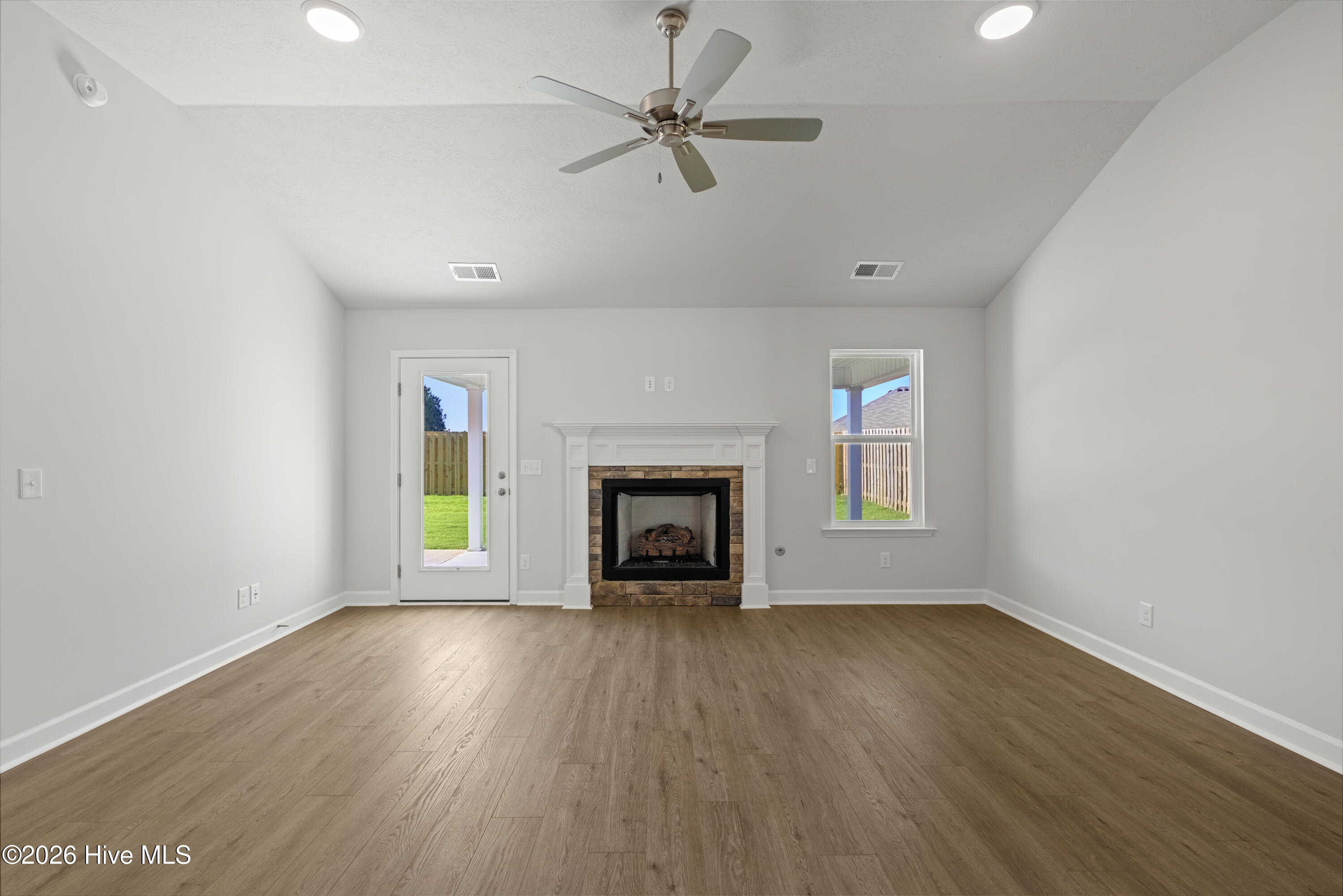 8872 Snelling Drive Property Photo 10