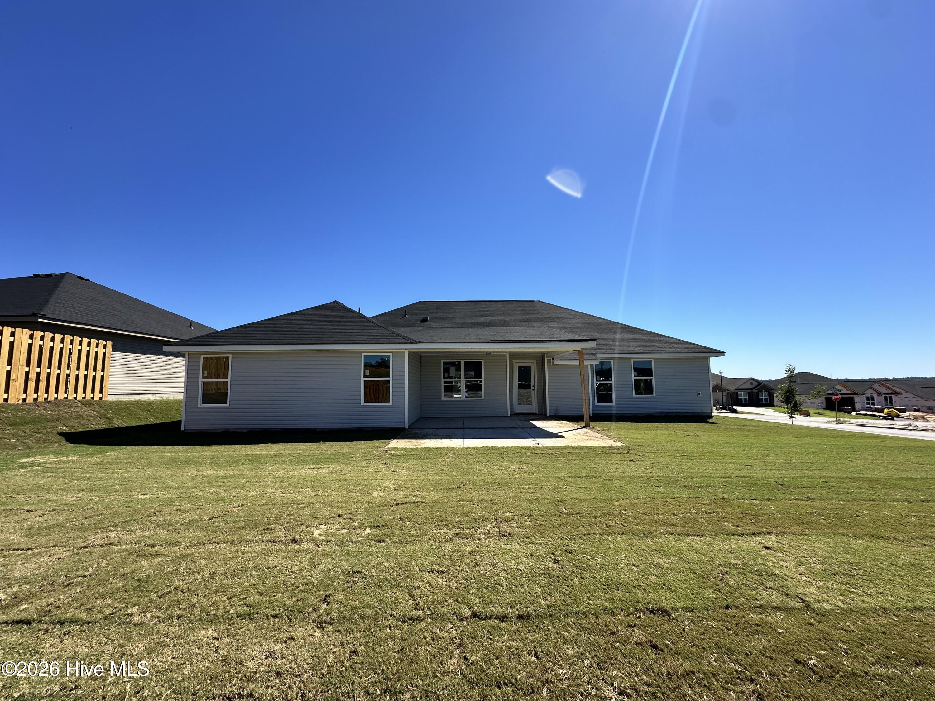2364 Bellingham Drive Property Photo 2