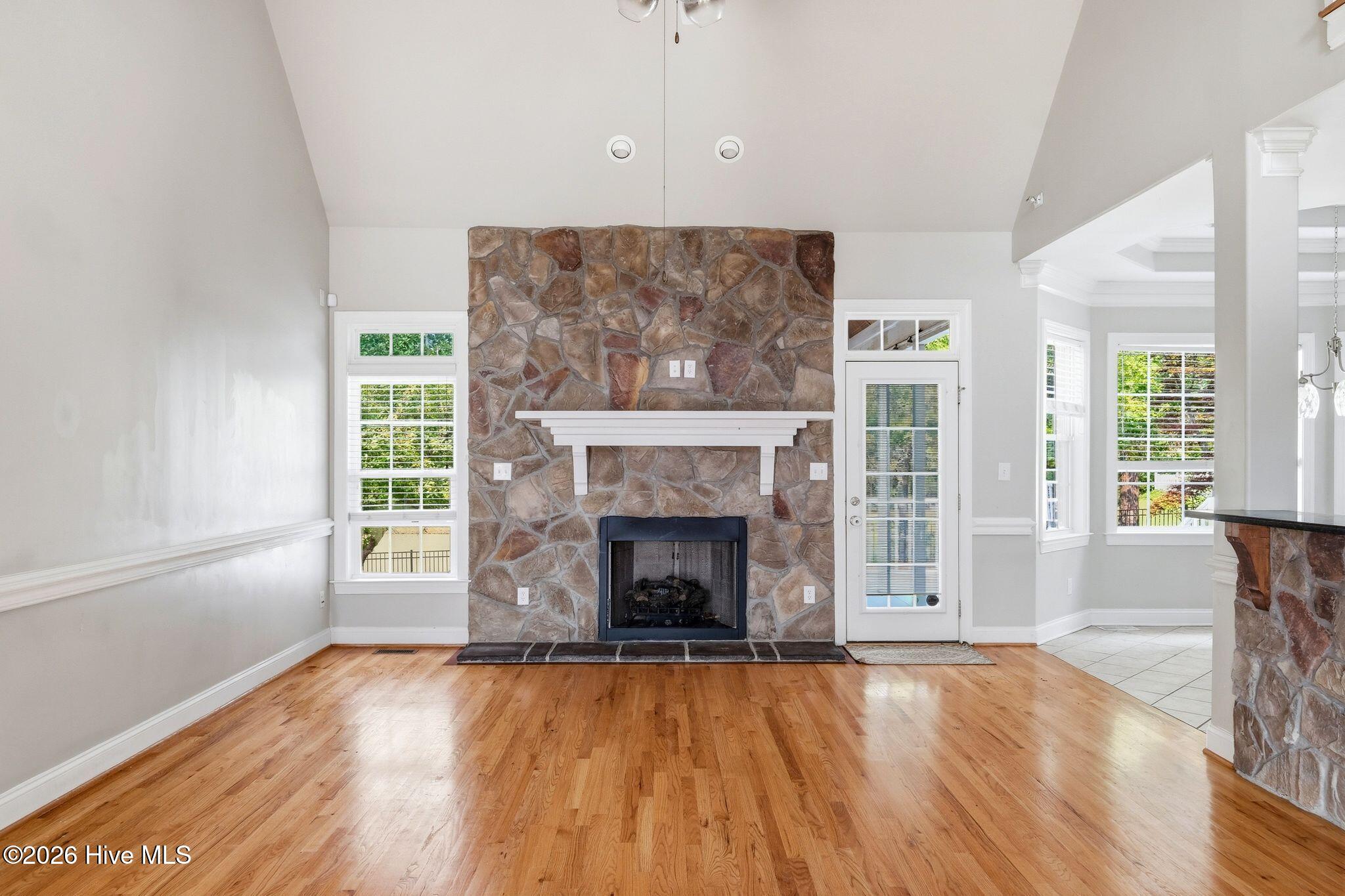 271 Falling Water Road Property Photo 6