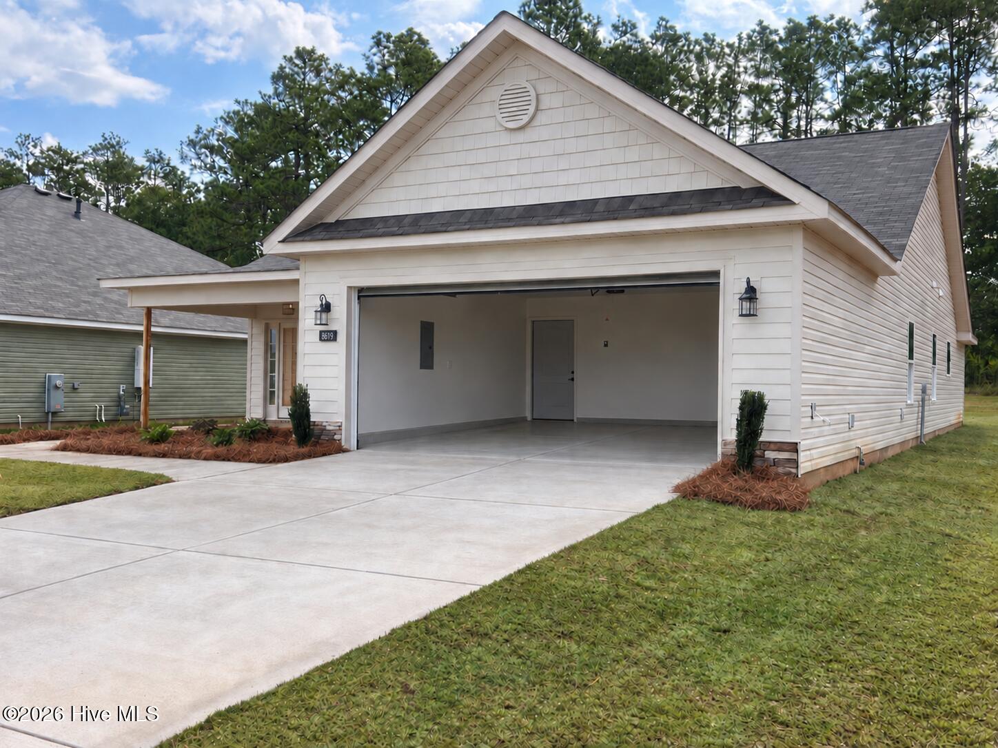 8619 Snelling Drive Property Photo 3
